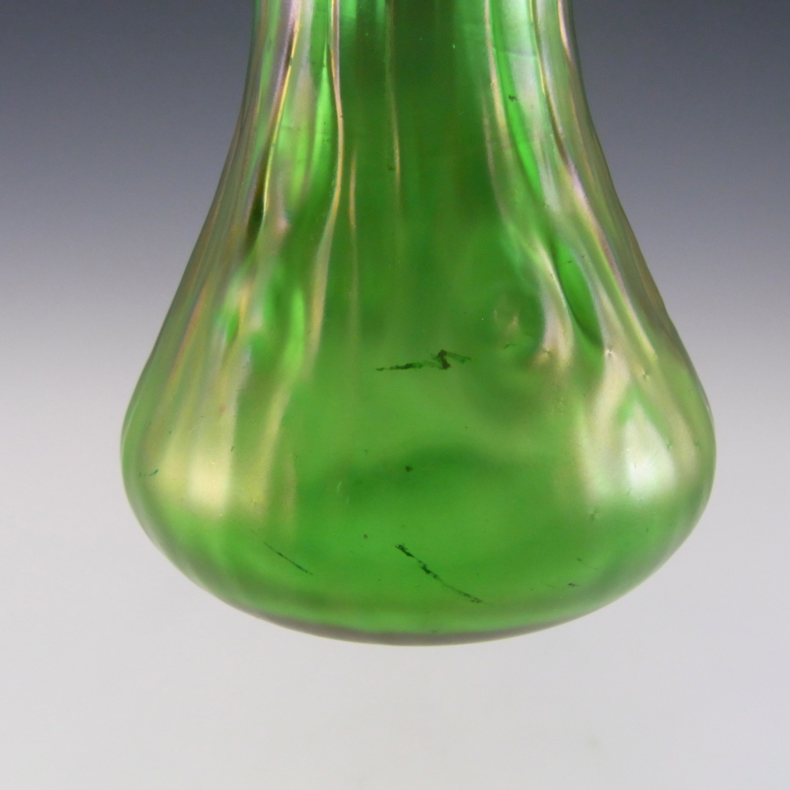 Loetz / Lötz Art Nouveau Antique Green Glass Creta Rusticana Vase - Click Image to Close