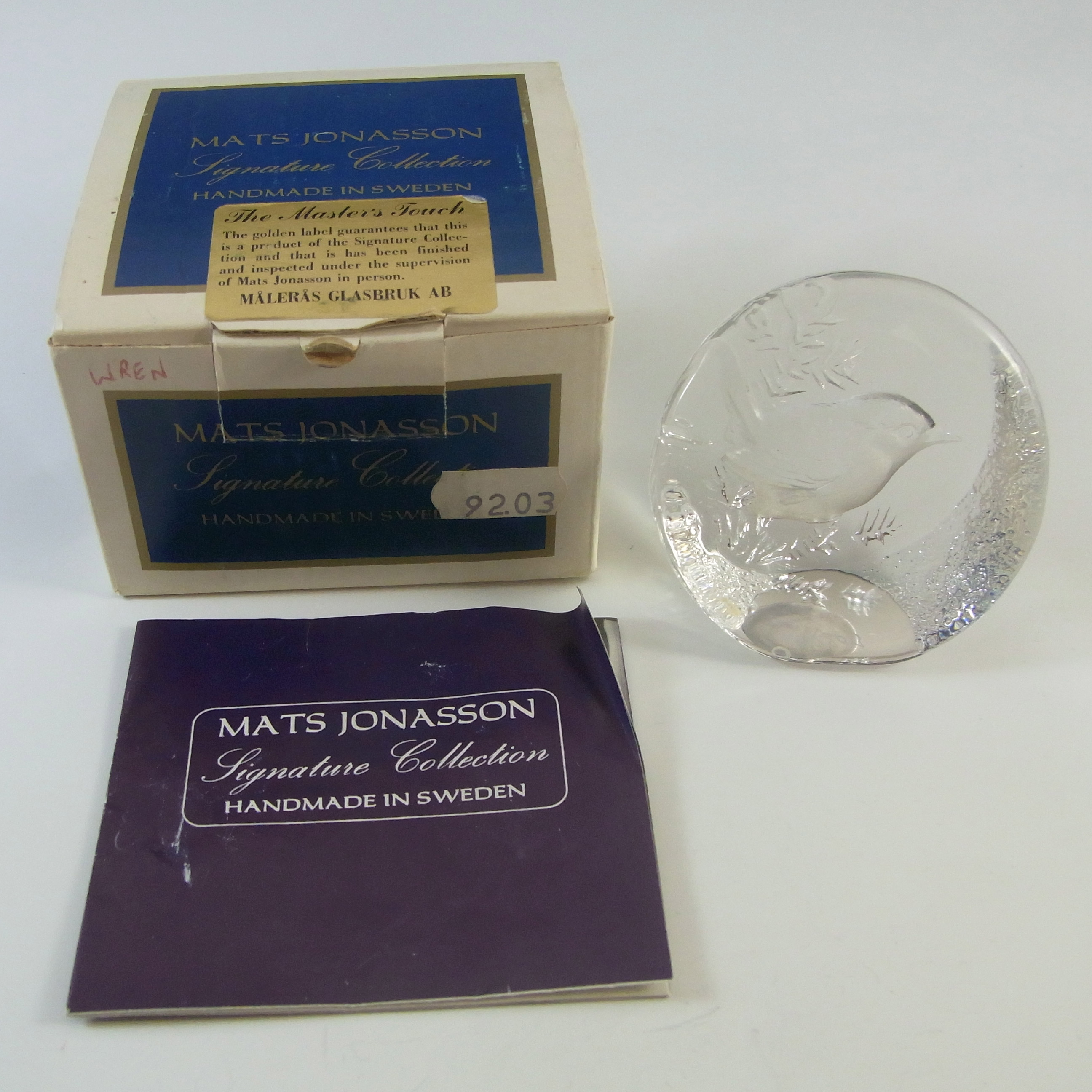 Mats Jonasson #9203 Swedish Glass Wren Bird Paperweight - Boxed - Click Image to Close