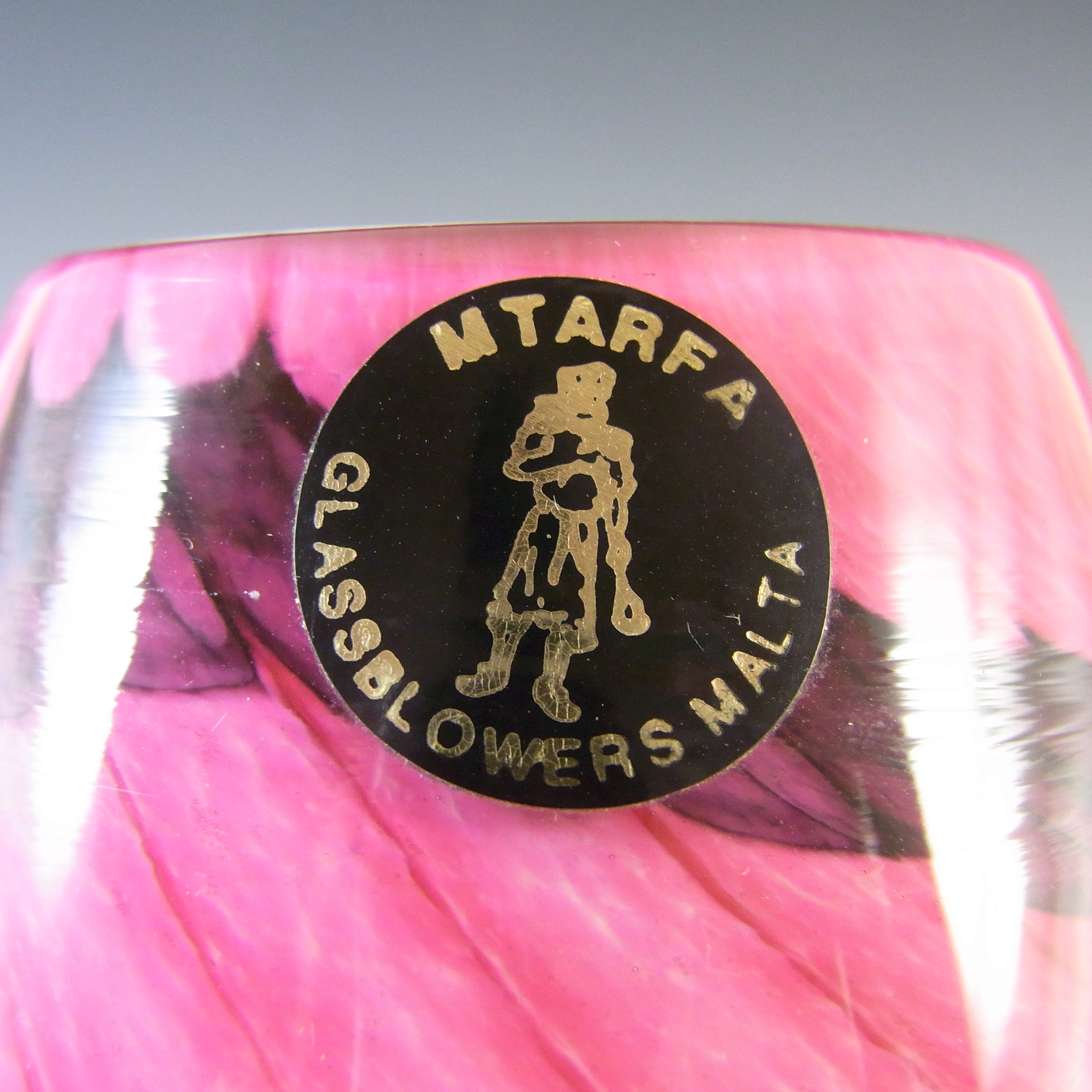 (image for) SIGNED Mtarfa Maltese Organic Pink & Purple Glass Vase - Click Image to Close