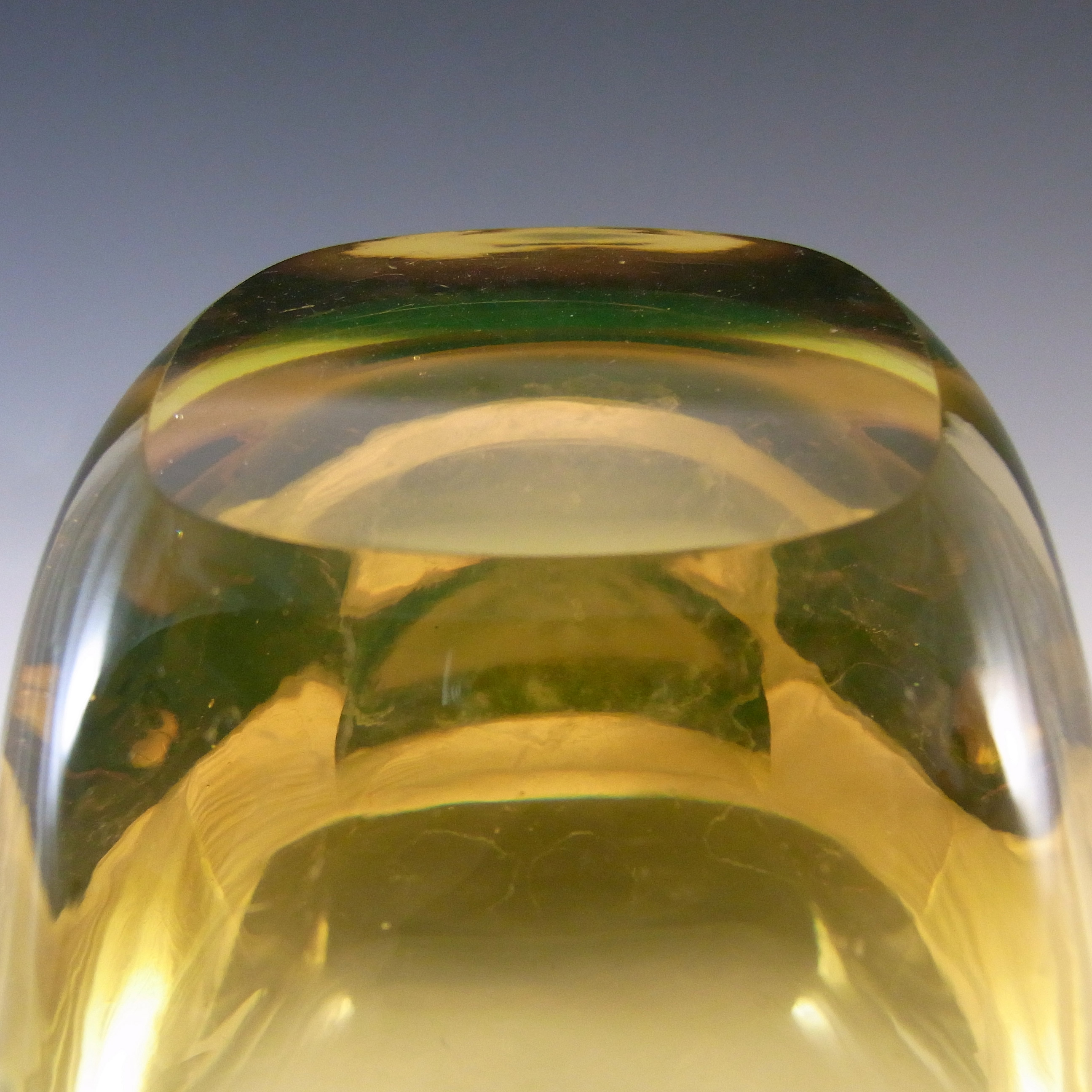 Seguso Vetri d'Arte Murano Sommerso Glass Bottle Vase by Mario Pinzoni - Click Image to Close