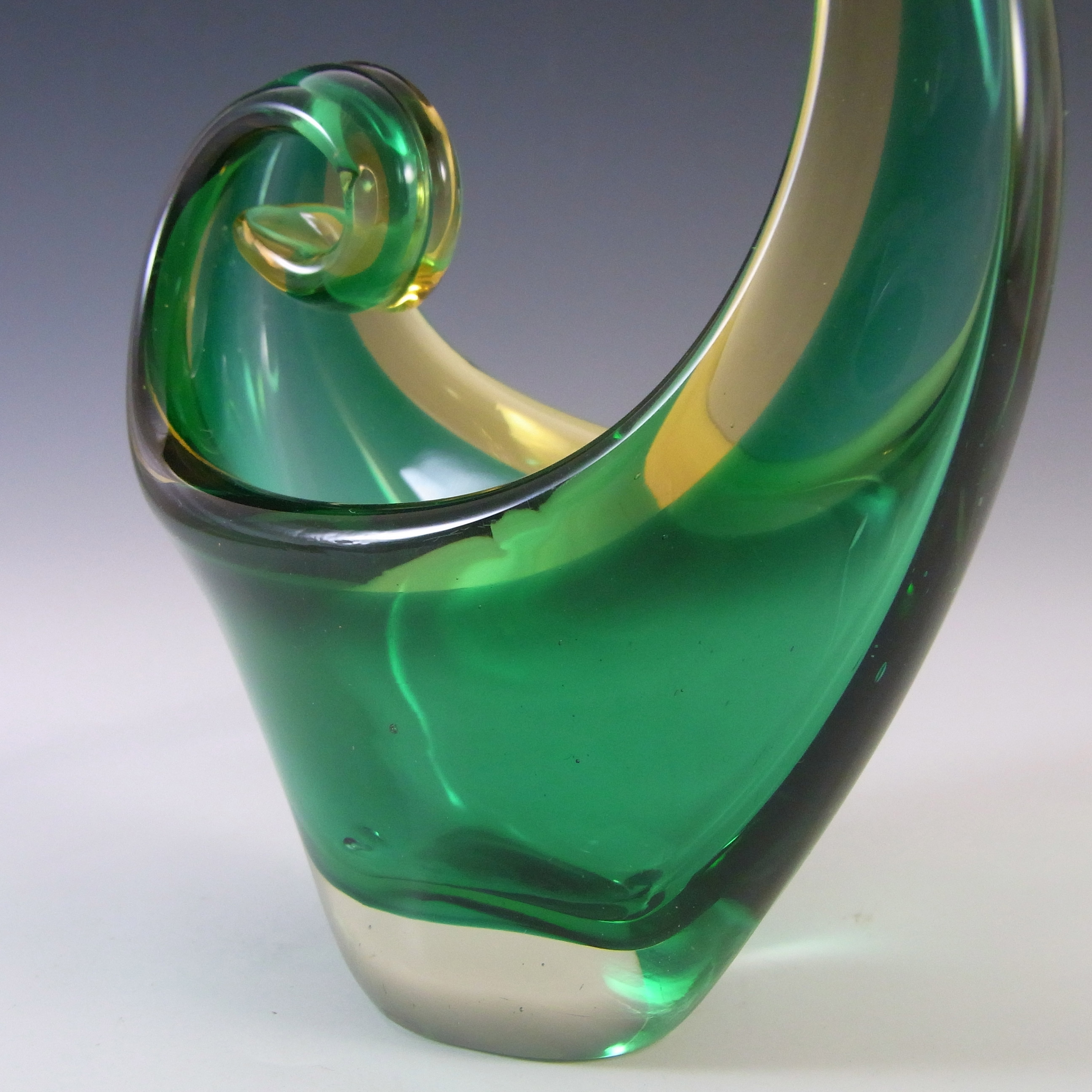 Murano Green & Amber Sommerso Cased Glass Sculpture Bowl - Click Image to Close
