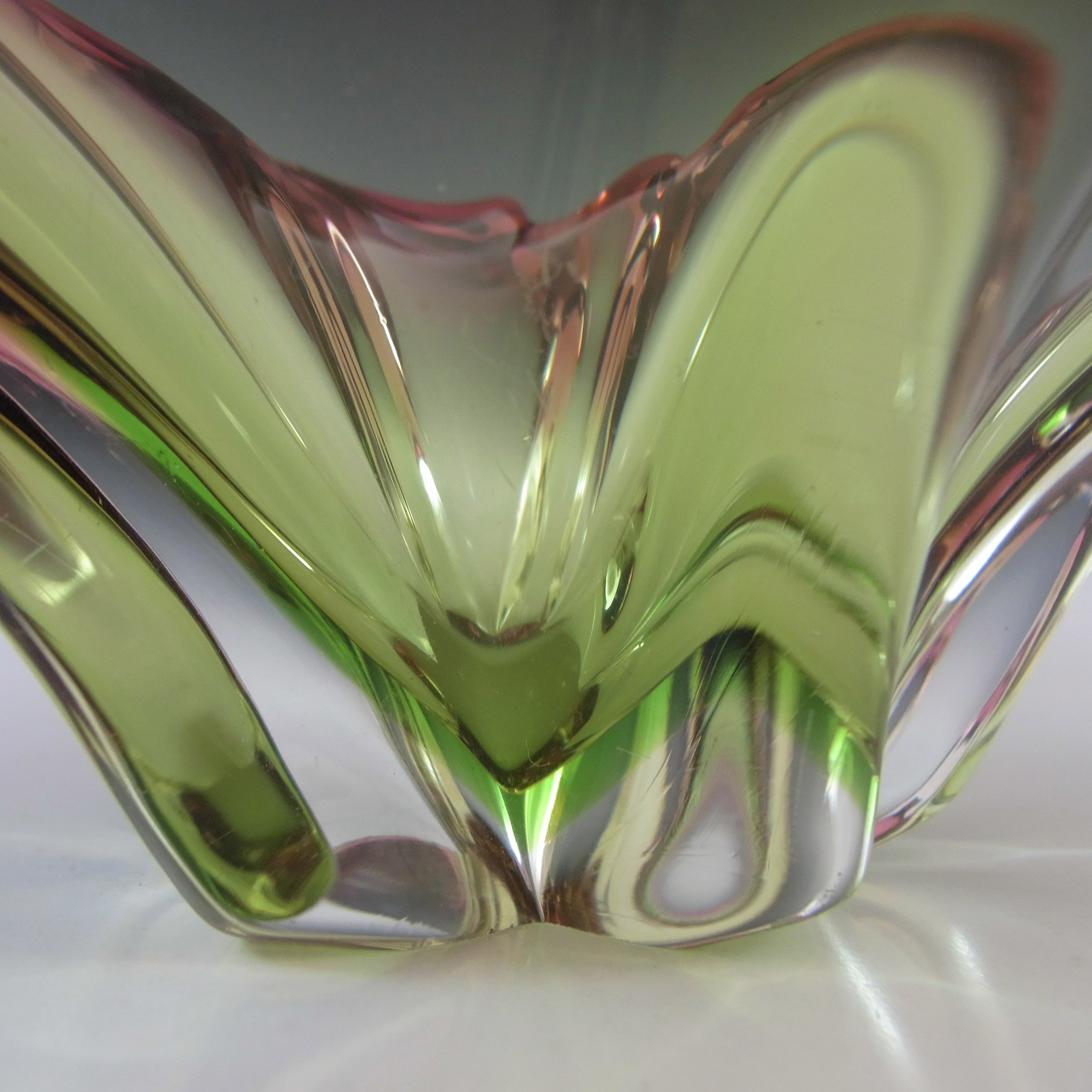 (image for) Cristallo Venezia CCC Murano Green & Pink Cased Glass Bowl - Click Image to Close
