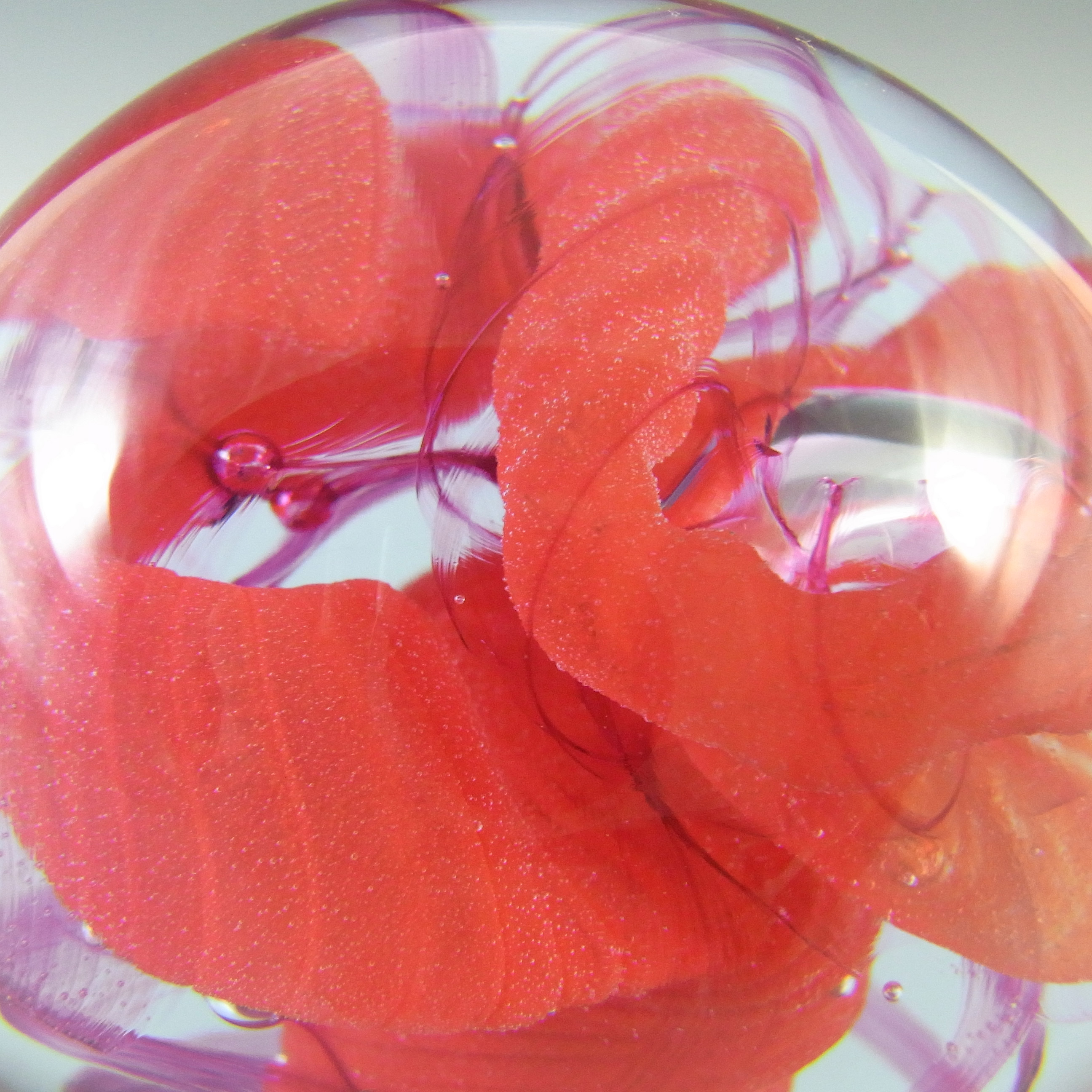 (image for) MARKED Caithness Vintage Red Glass "Crucible" Paperweight - Click Image to Close