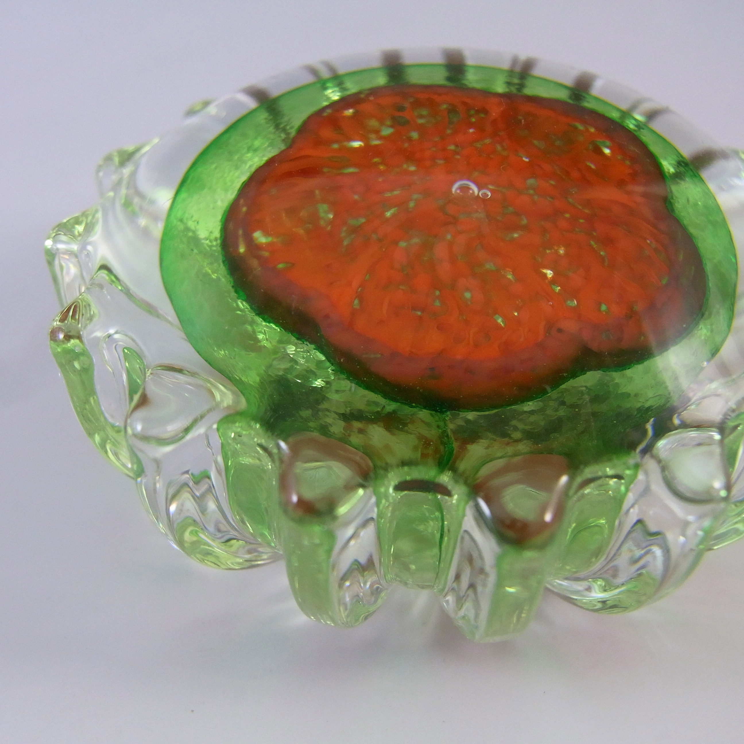 (image for) MARKED Caithness Vintage Glass "Florette" Flower Paperweight - Click Image to Close
