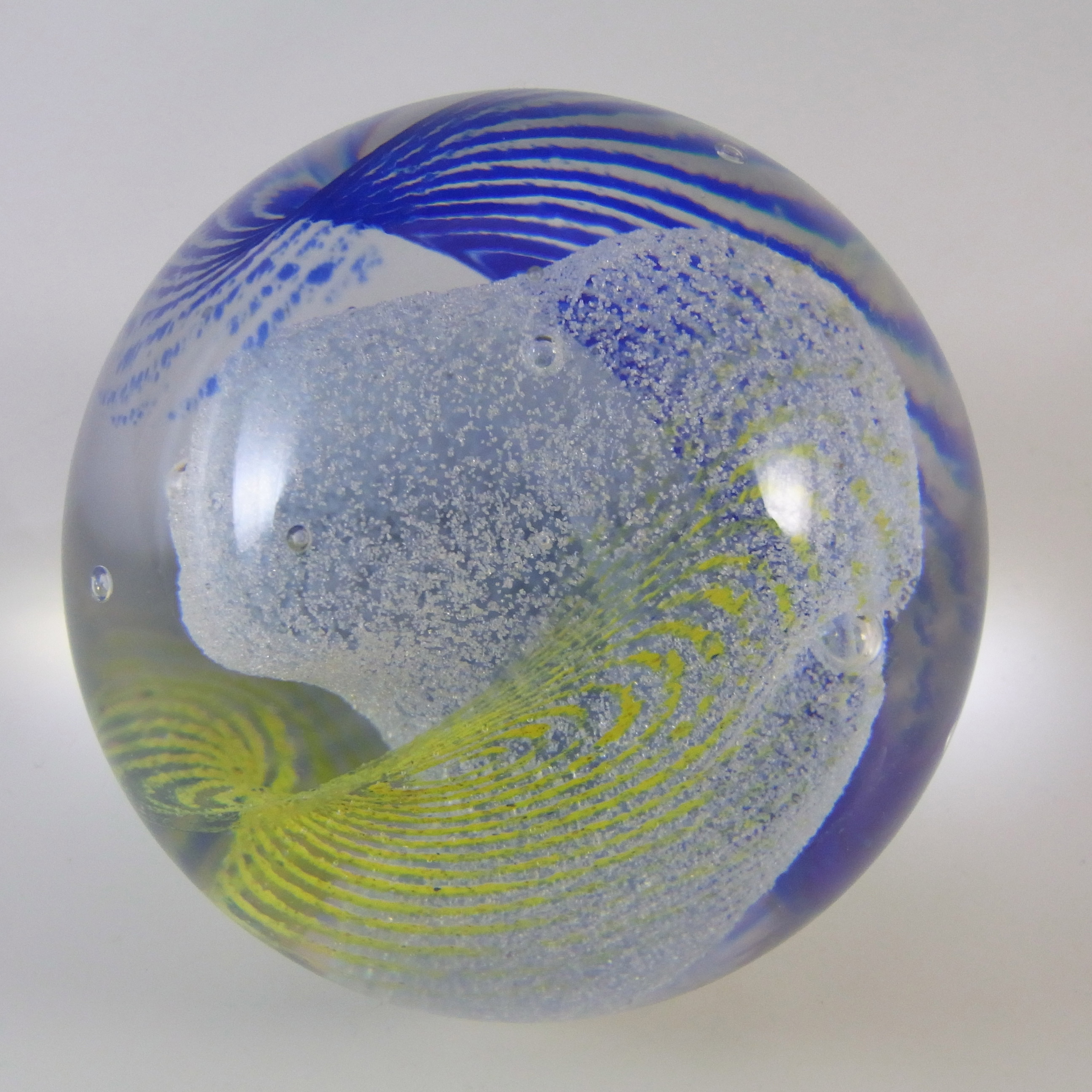 MARKED Caithness Vintage Blue Glass "Ripples" Paperweight - Click Image to Close