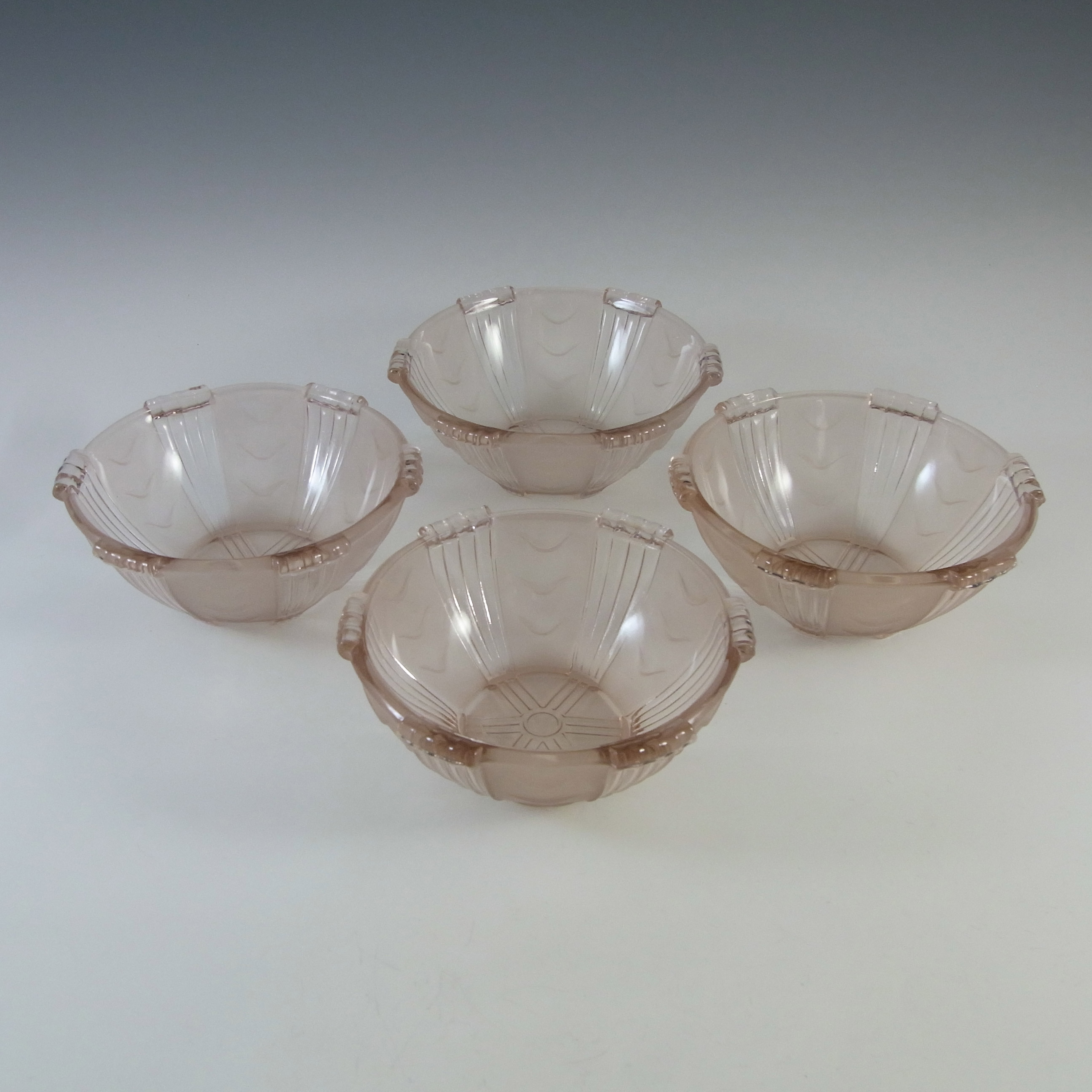 (image for) Stölzle Set of 4 Czech Art Deco Pink Glass Bowls #19677 - Click Image to Close