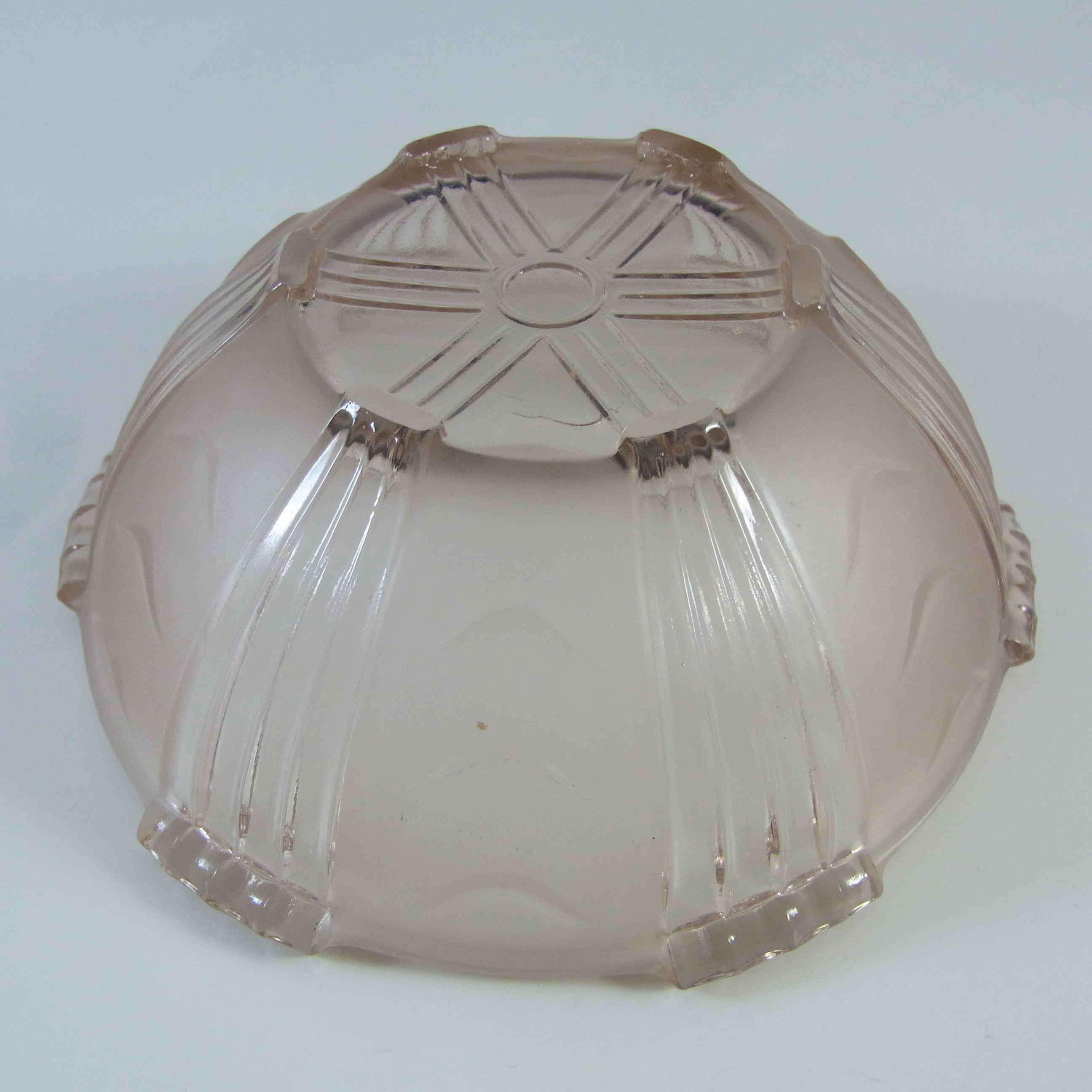 (image for) Stölzle Set of 4 Czech Art Deco Pink Glass Bowls #19677 - Click Image to Close