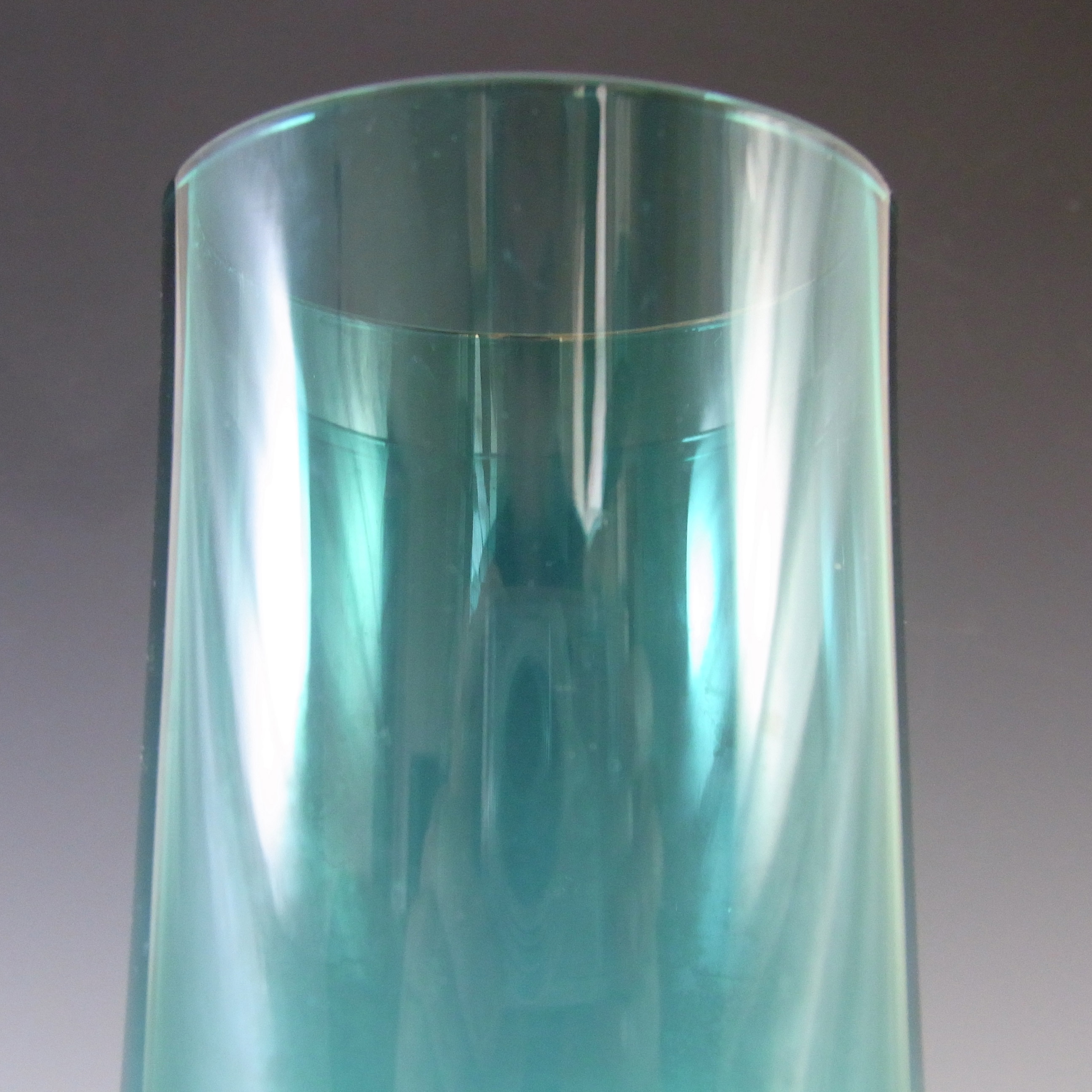 Riihimaki #1374 Riihimaen Lasi Oy Finnish Turquoise Glass Vase - Click Image to Close