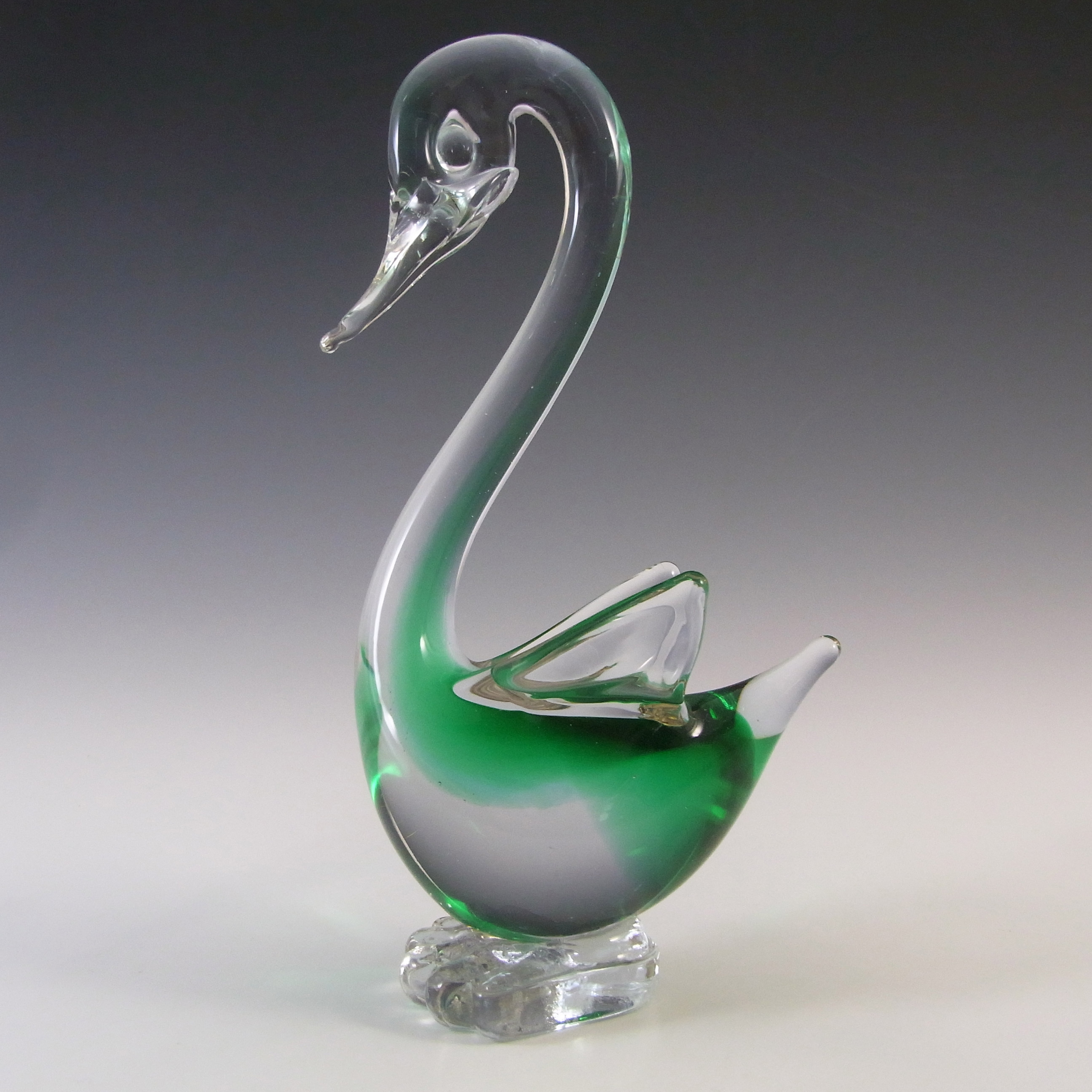 (image for) Murano Green & Lilac / Blue Neodymium Sommerso Glass Swan Figurine - Click Image to Close