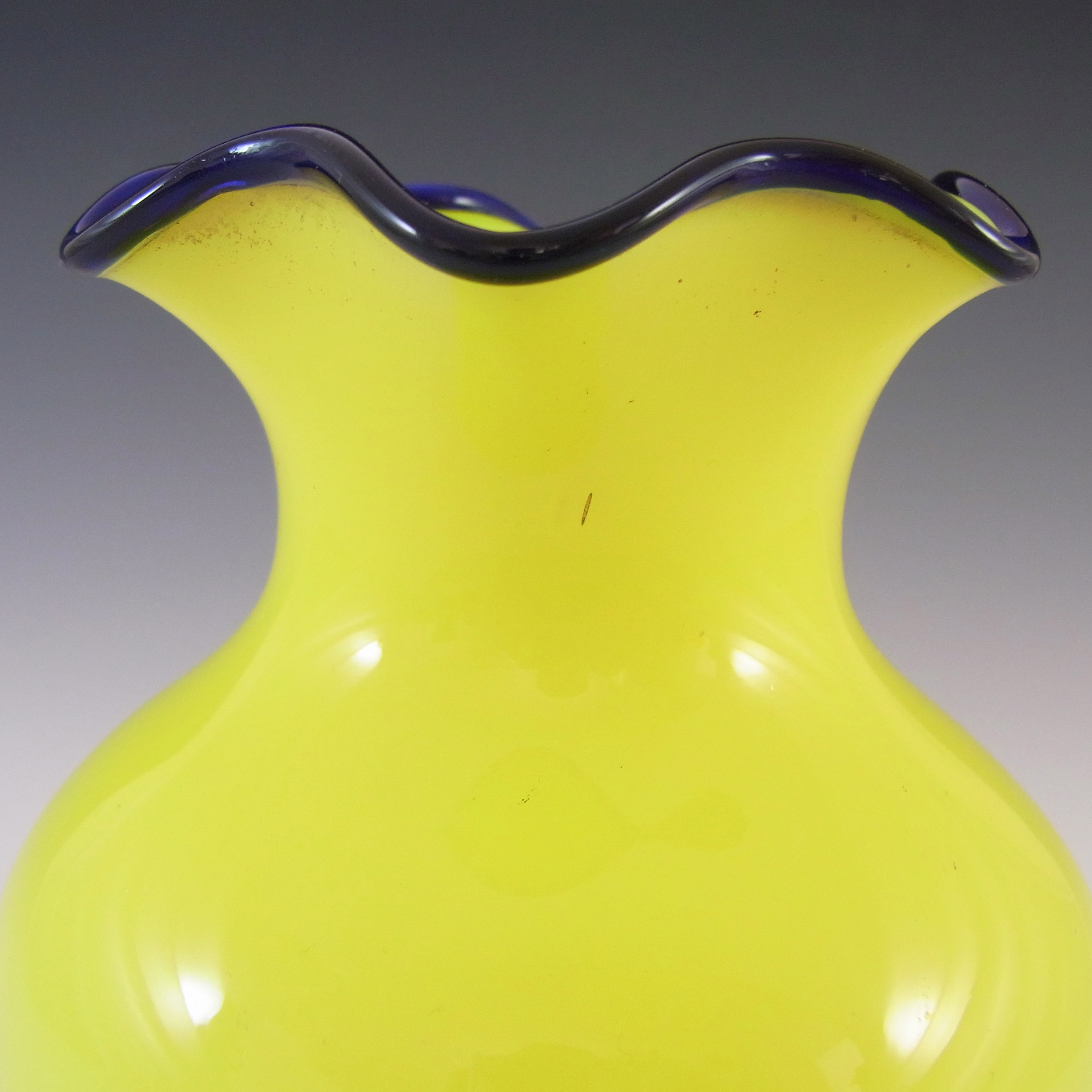 Czech Art Deco Vintage Yellow & Black Glass Tango Vase - Click Image to Close