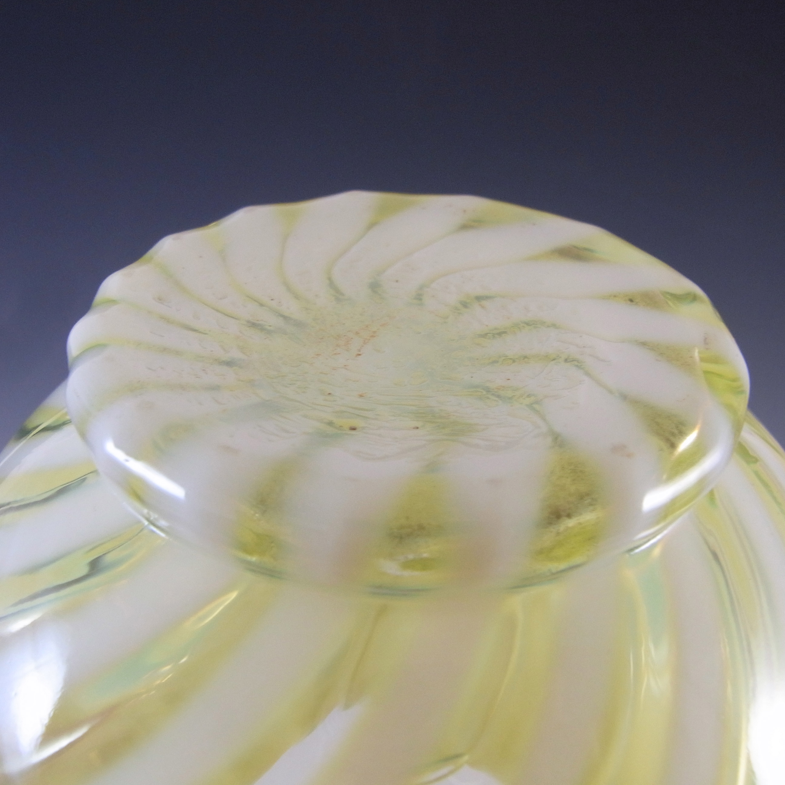 (image for) Victorian Antique Vaseline/Uranium Opalescent Glass Rose Bowl/Vase - Click Image to Close