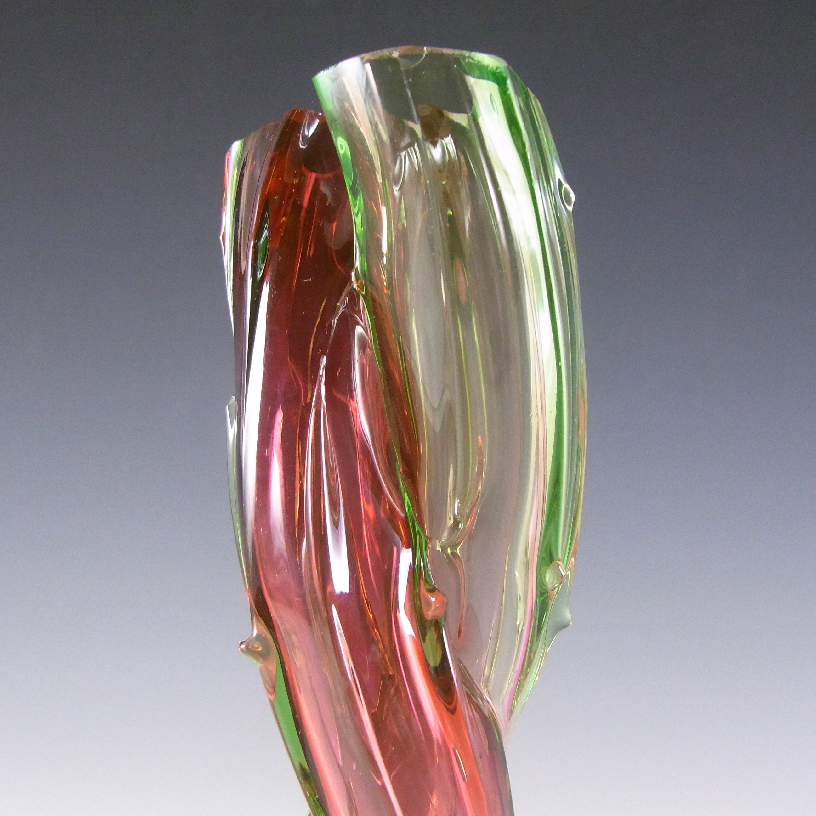 (image for) Victorian Uranium Green & Purple Glass Thorn Vase c 1890 - Click Image to Close