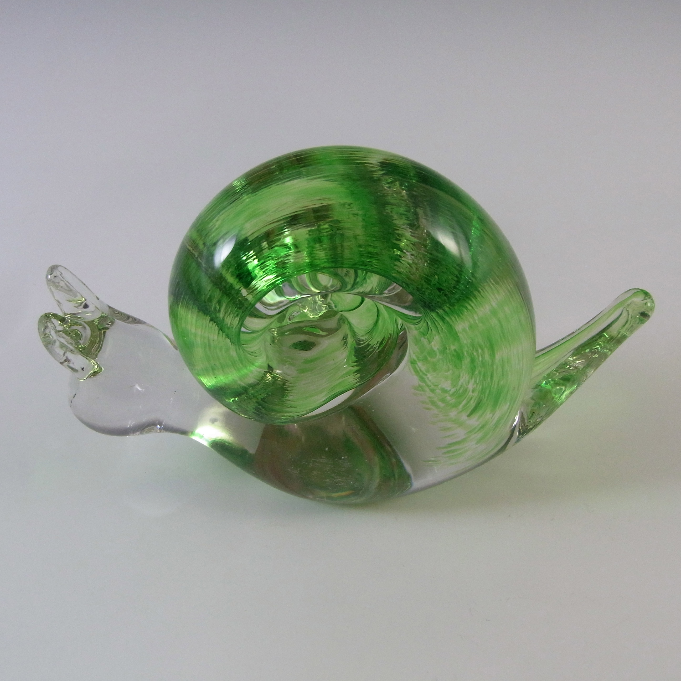 (image for) MARKED Wedgwood Speckled Green Glass Snail RSW68 - Click Image to Close