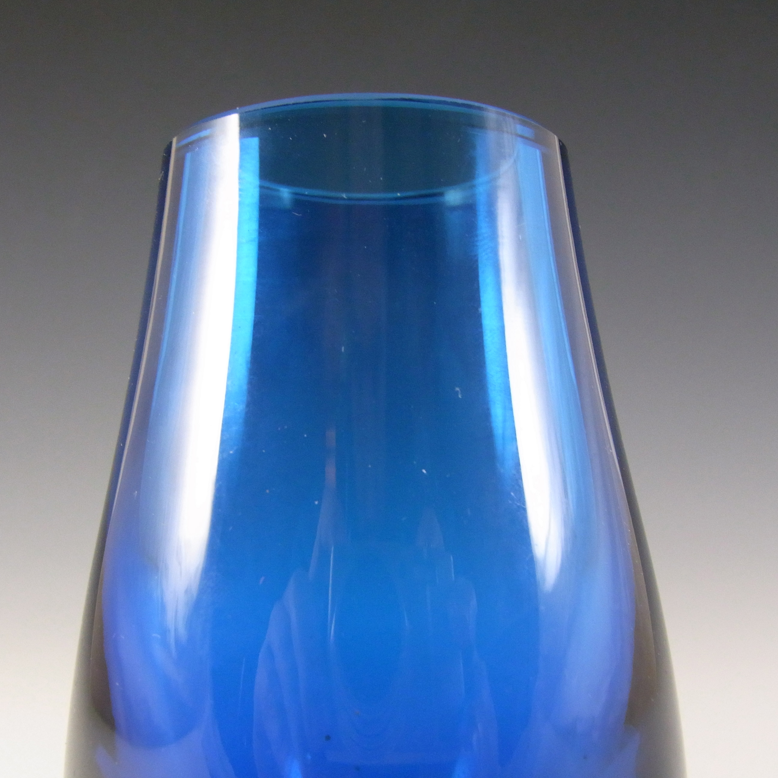 Whitefriars #9496 Baxter Royal Blue Glass Bud Vase - Click Image to Close