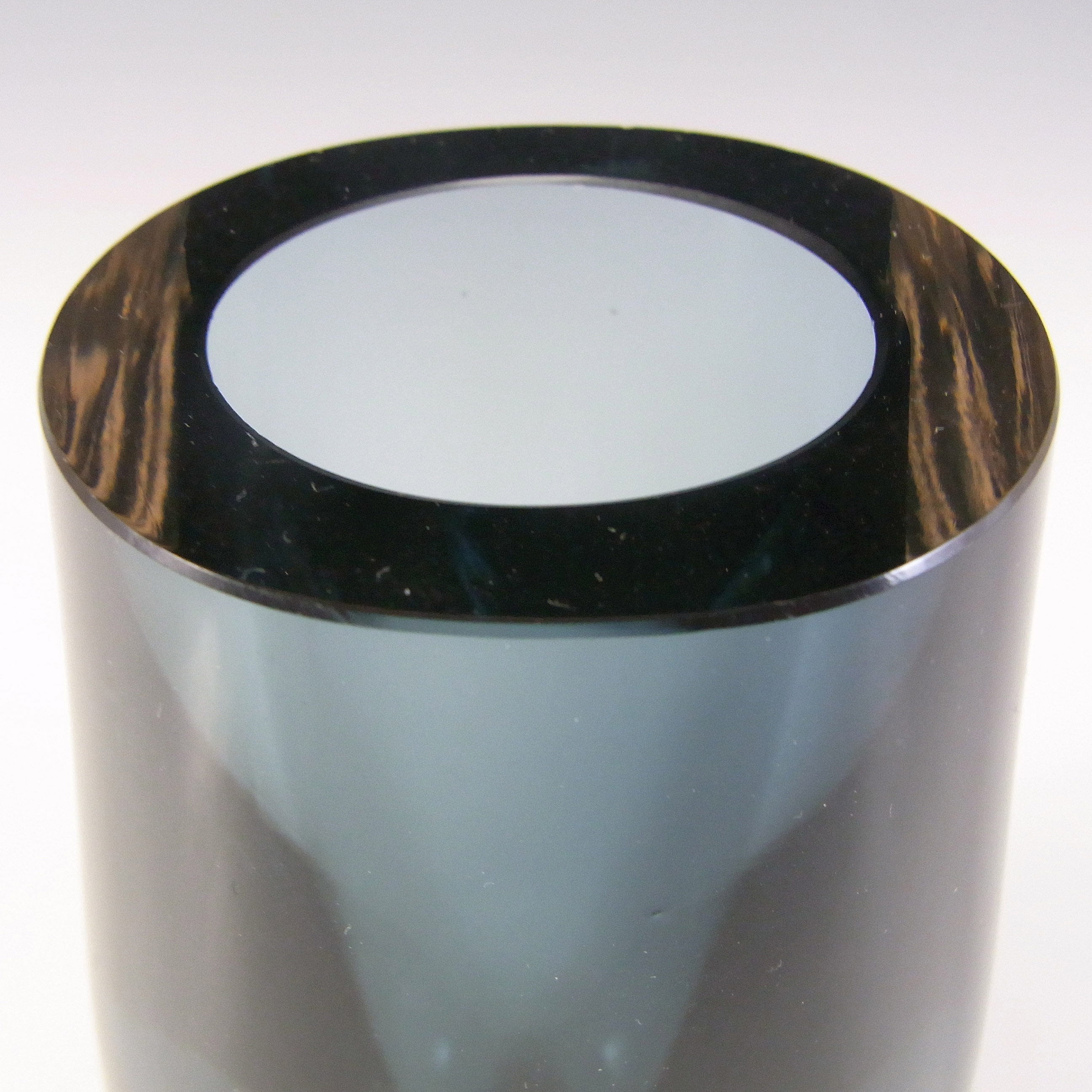Whitefriars #9496 Indigo Cased Glass Vase - Click Image to Close