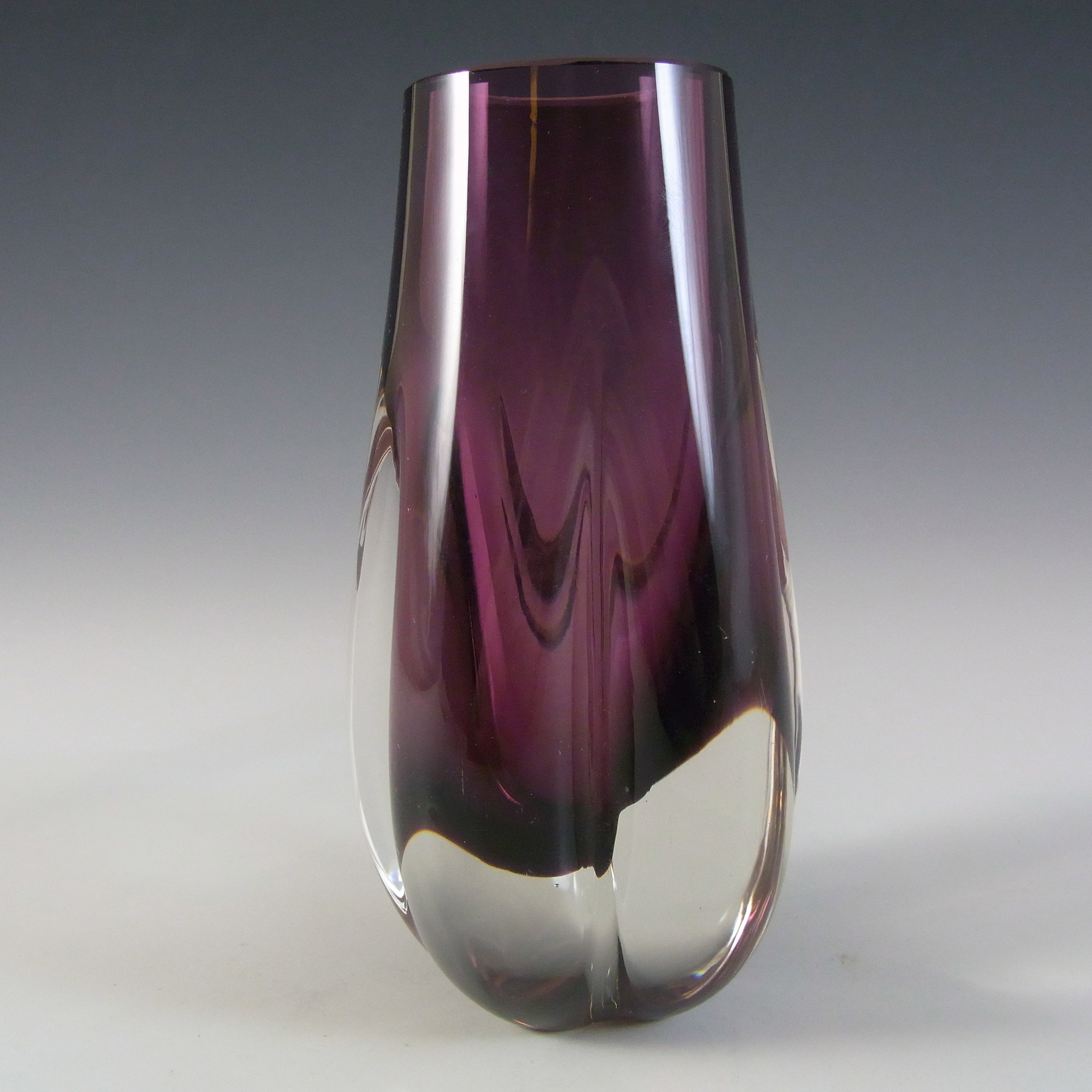 (image for) Whitefriars #9727 Baxter Aubergine Purple Glass Lobed Vase - Click Image to Close