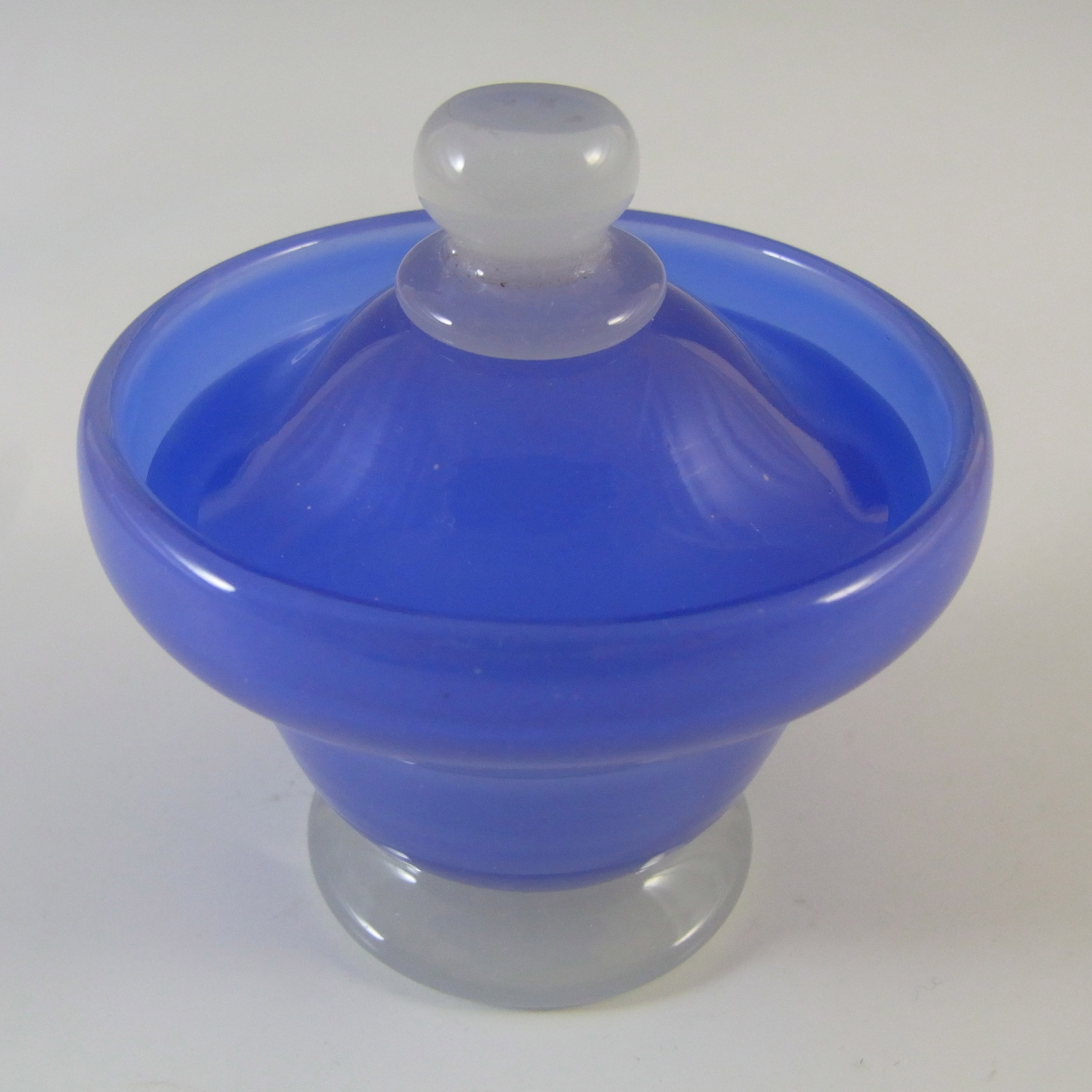 Stevens + Williams Stourbridge Alabaster Blue Glass Pot / Bowl - Click Image to Close