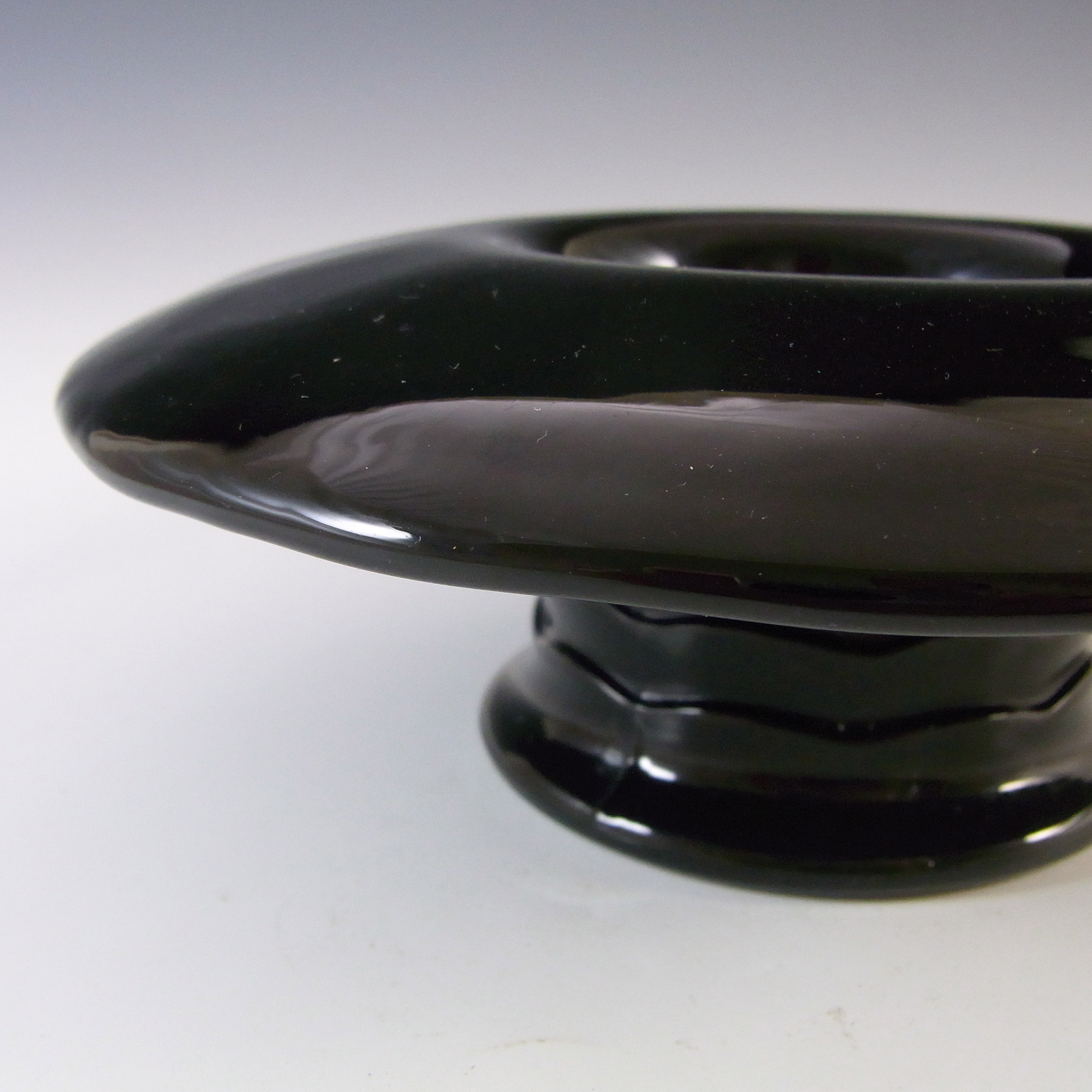 Bagley #3010 Art Deco Jetique Black Glass 'Elf' Posy Bowl - Click Image to Close