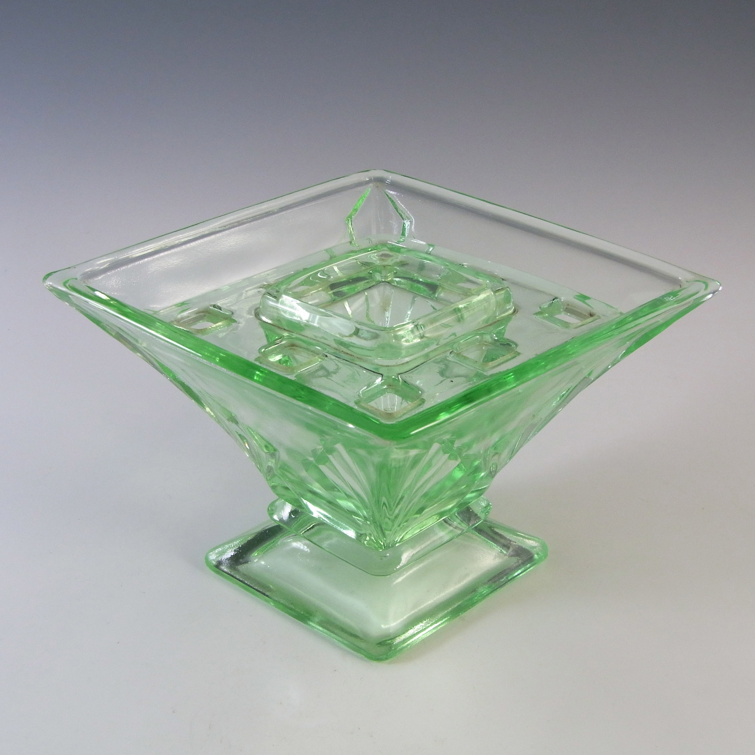 (image for) Bagley #3180 Art Deco Vintage Green Glass 'Spinette' Vase - Click Image to Close