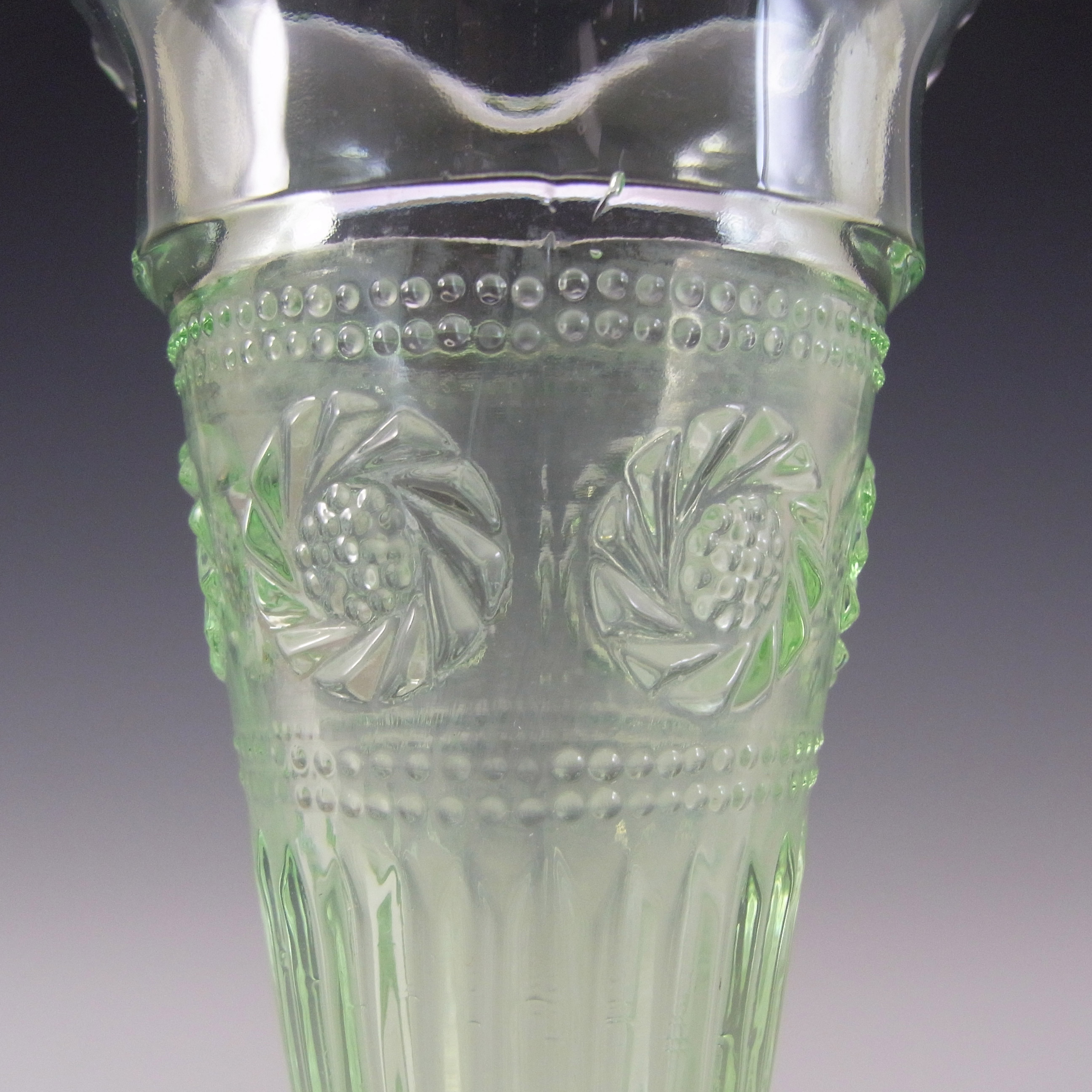 (image for) Bagley #3187 Art Deco 6" Vintage Green Glass 'Katherine' Vase - Click Image to Close