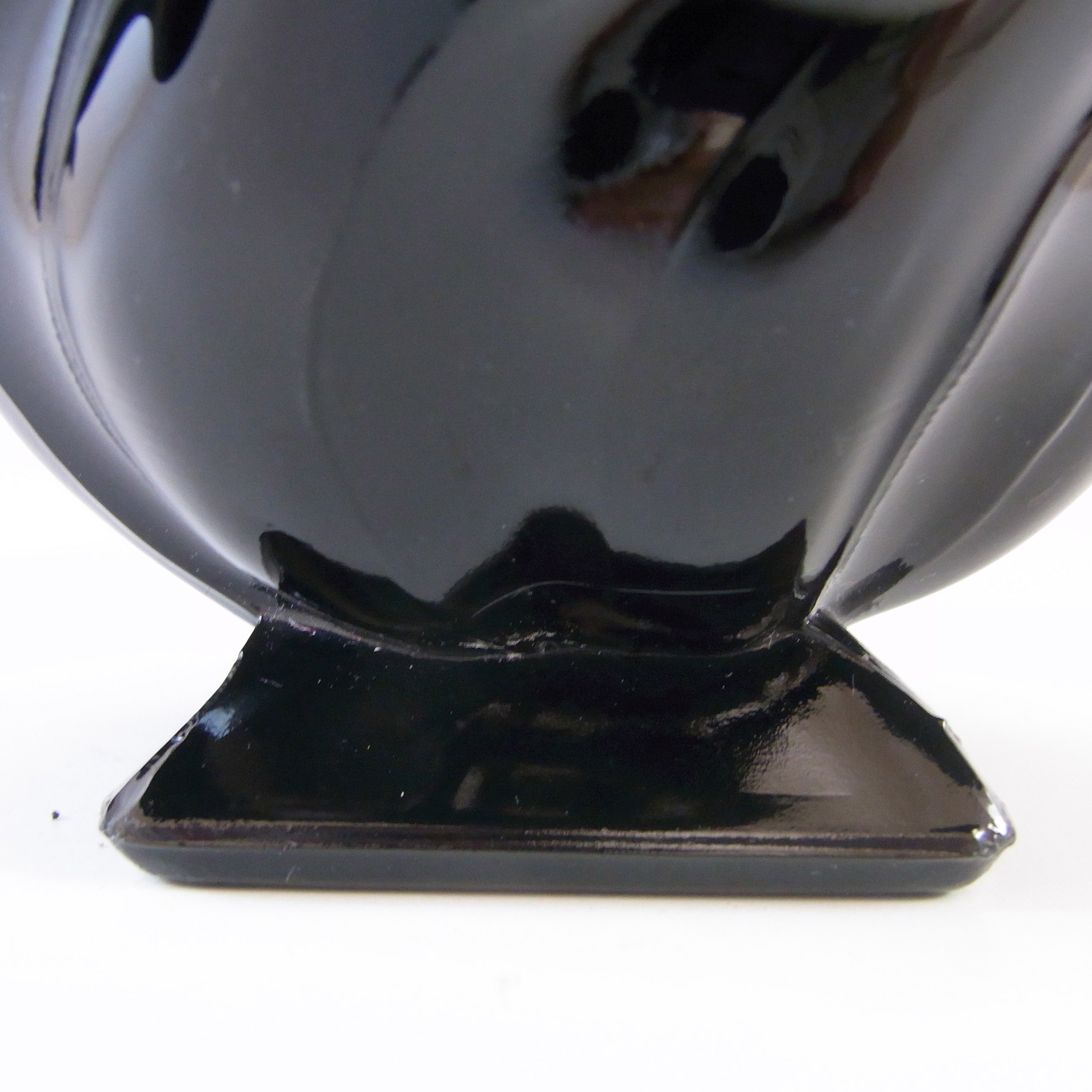 (image for) Bagley #3061 Art Deco Polkadot Black Glass 'Equinox' Posy Bowl - Click Image to Close