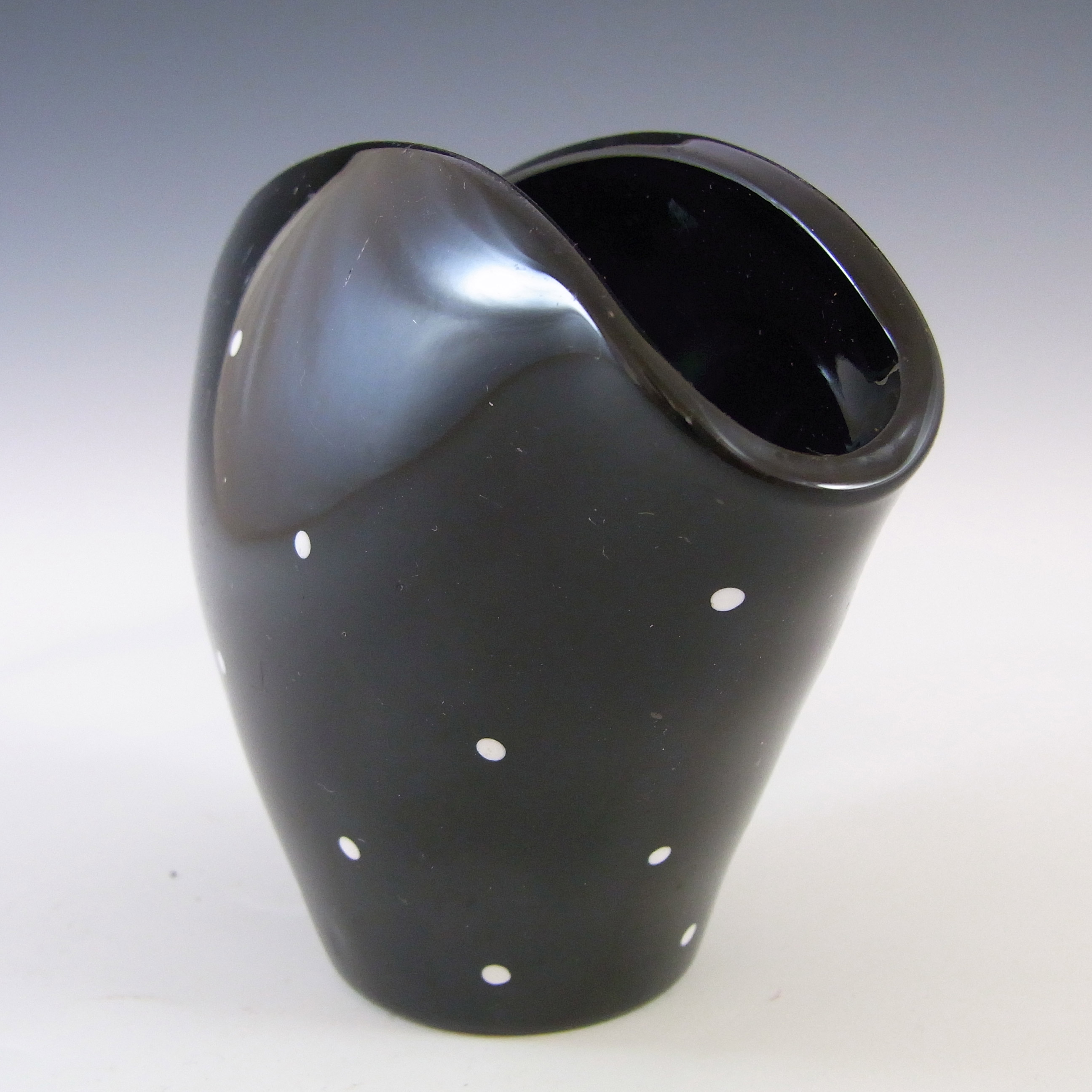 Bagley 1930's Art Deco Polkadot Black Glass 'Fantail' Posy Vase - Click Image to Close