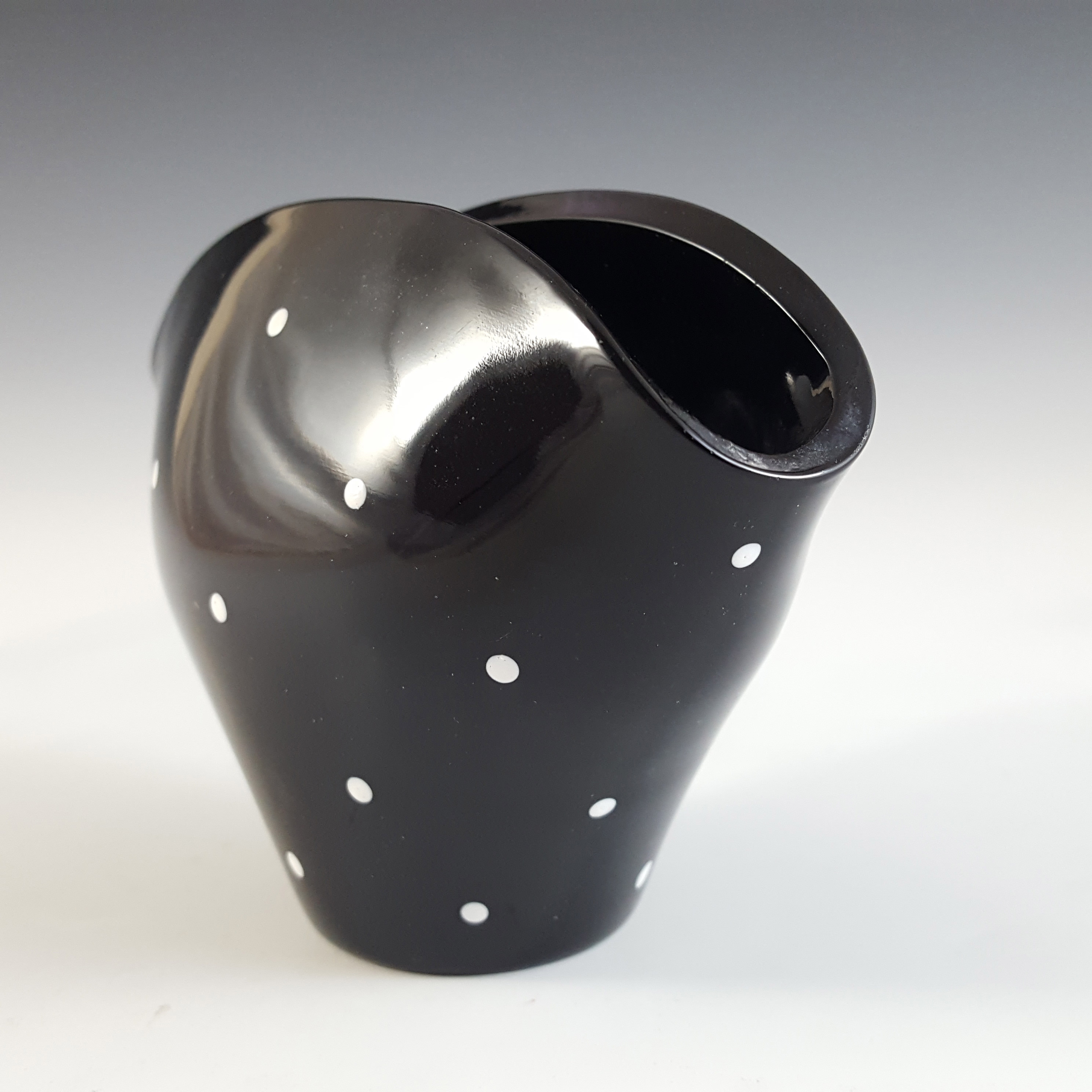 Bagley #3217 Art Deco Polkadot Black Glass 'Fantail' Posy Vase - Click Image to Close