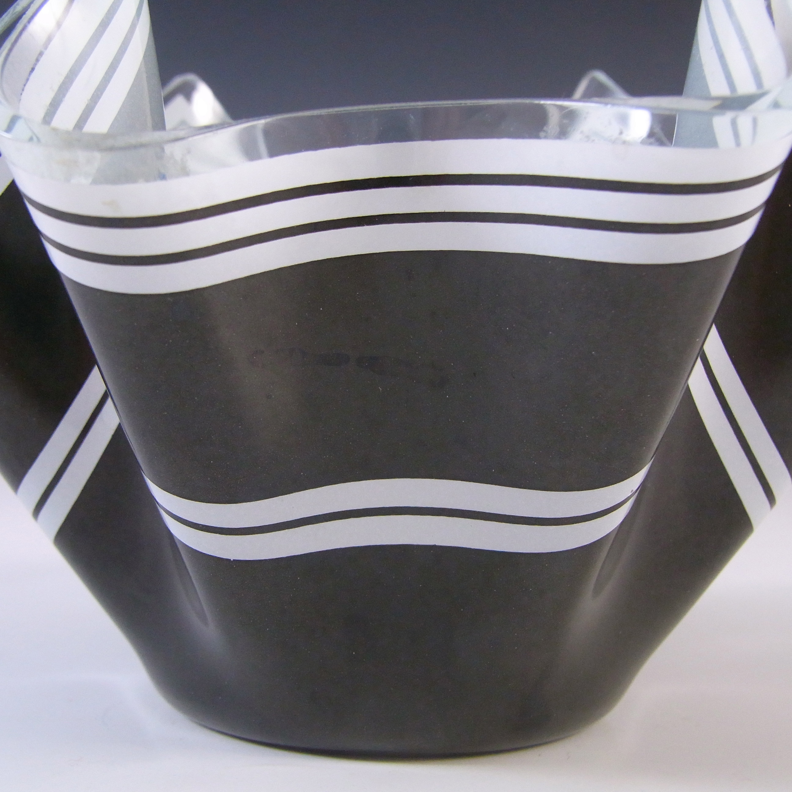 Chance Brothers Black Glass 'Bandel-2' Vintage Handkerchief Vase - Click Image to Close
