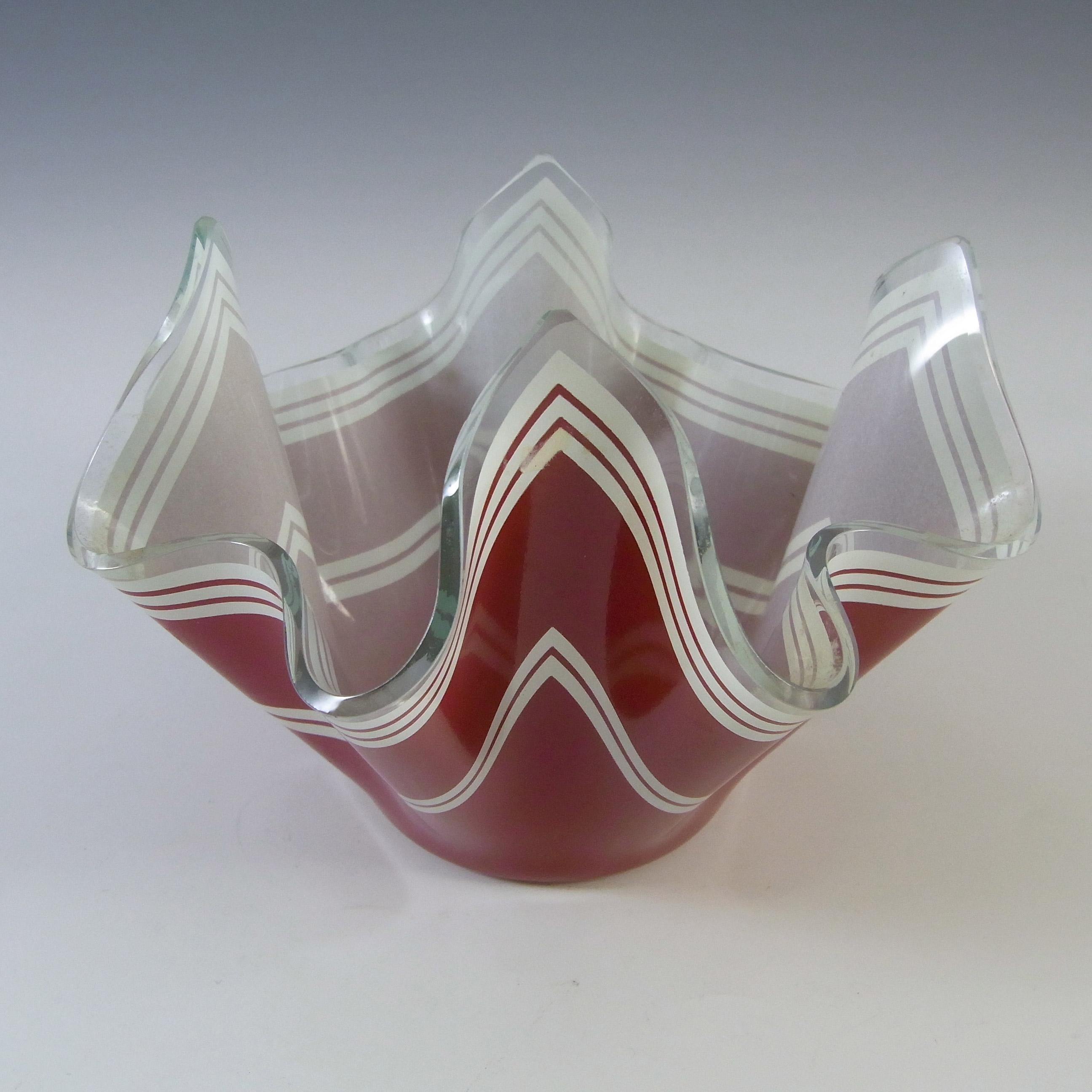 Chance Brothers Red Glass 'Bandel-2' Vintage Handkerchief Vase - Click Image to Close