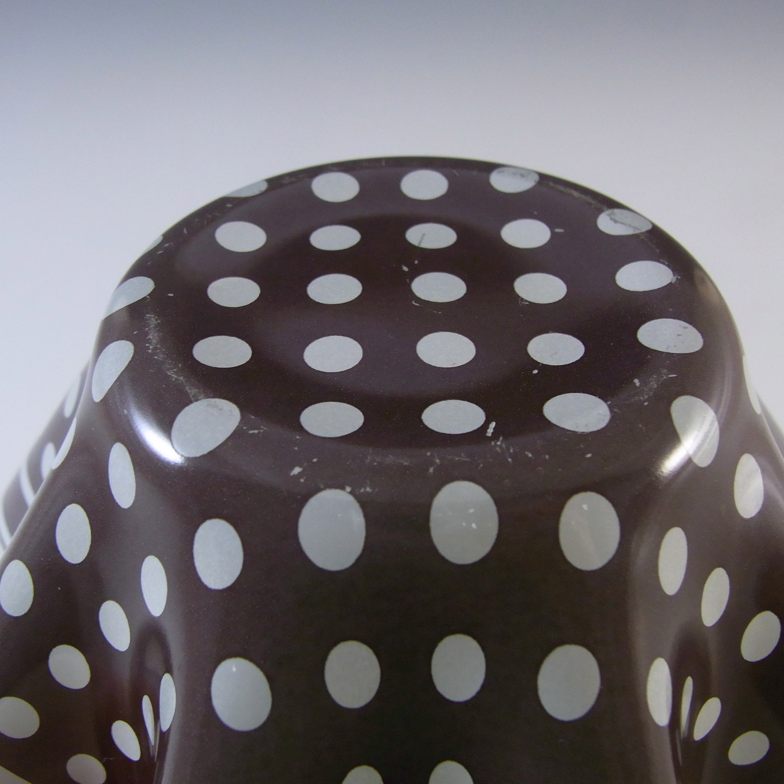 Chance Brothers Brown Glass 'Polka-dot' Vintage Handkerchief Vase - Click Image to Close