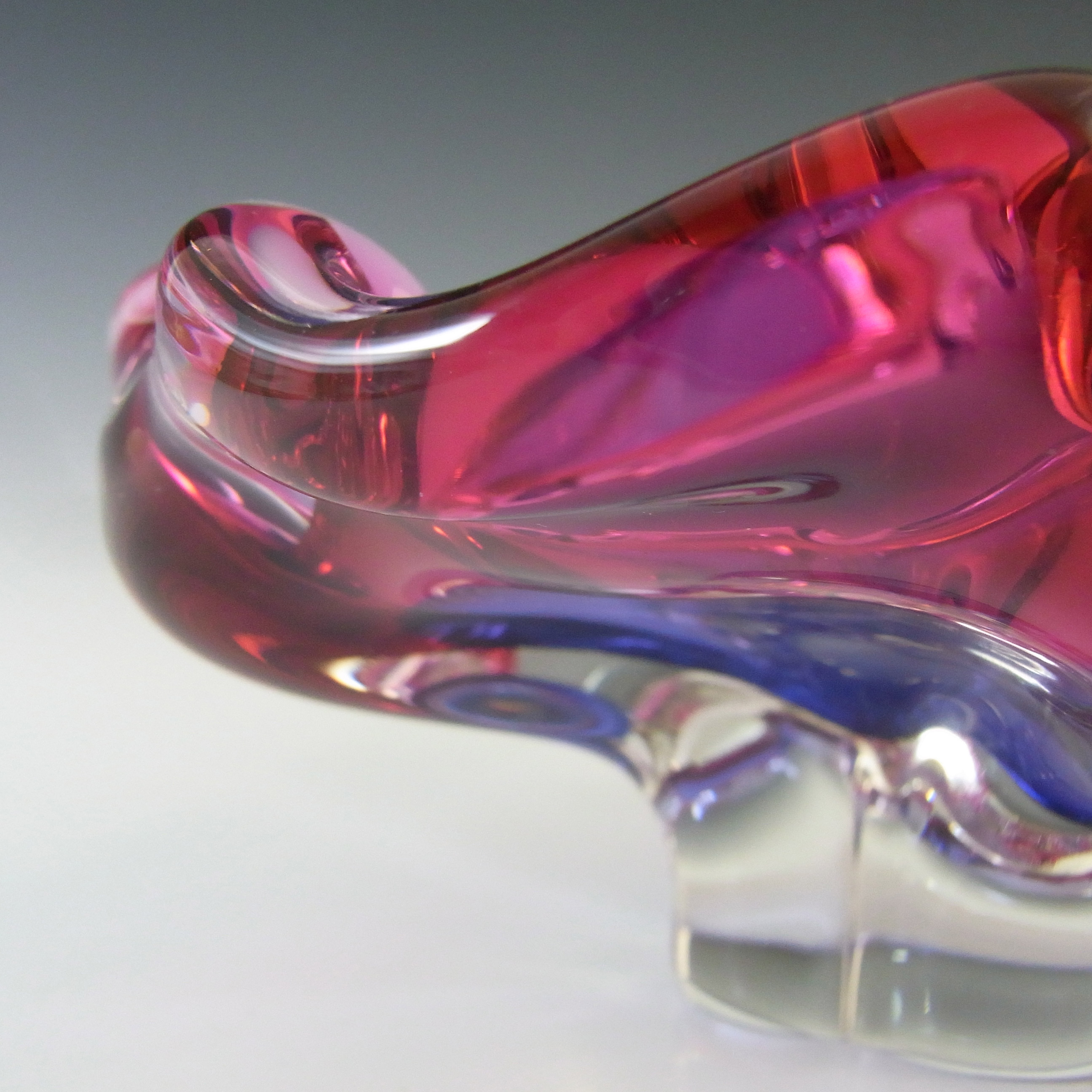 (image for) Chřibská #238/5/15 Czech Pink & Purple Glass Bowl by Josef Hospodka - Click Image to Close