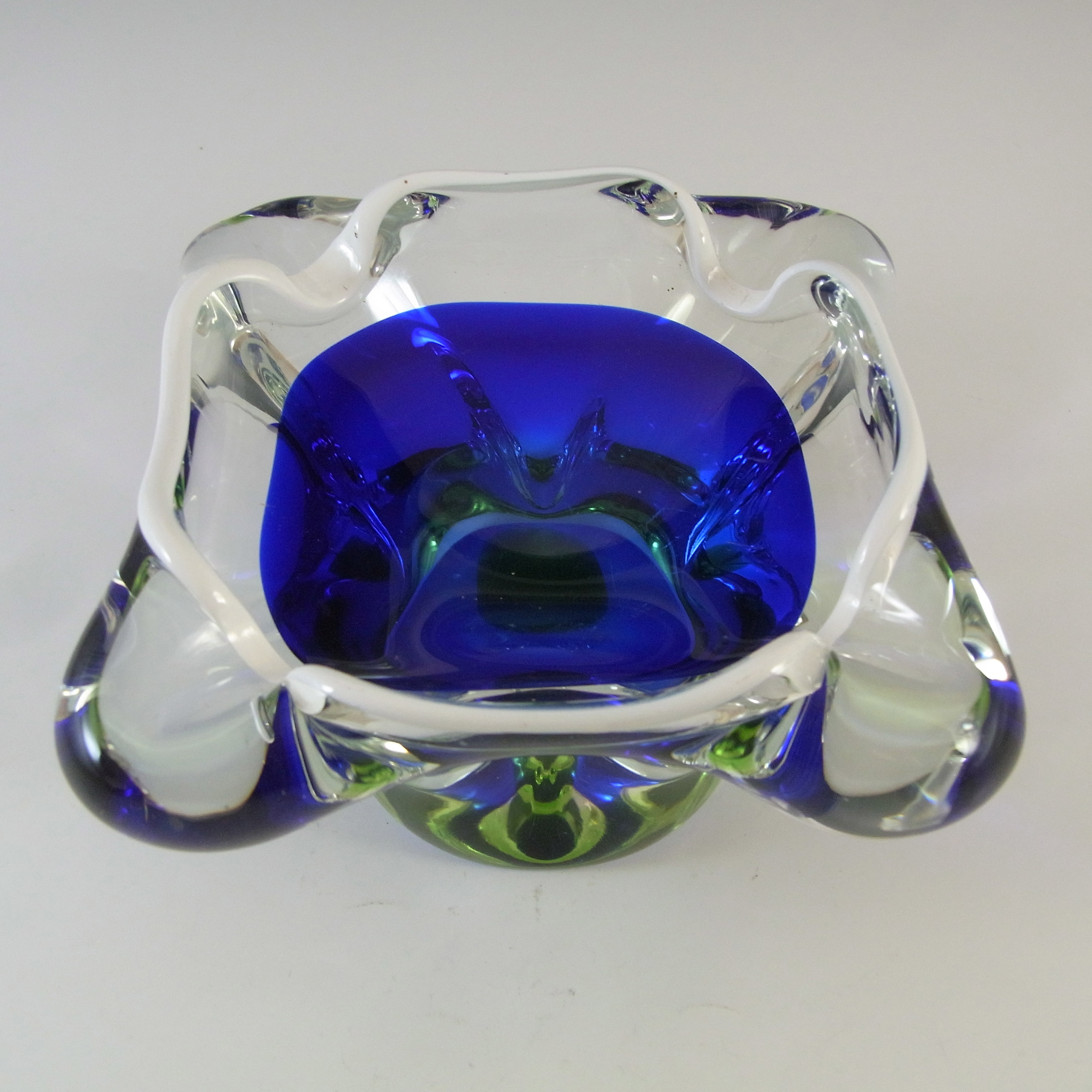 (image for) Chřibská #316 Czech Vintage Blue, White & Green Glass Ashtray Bowl - Click Image to Close