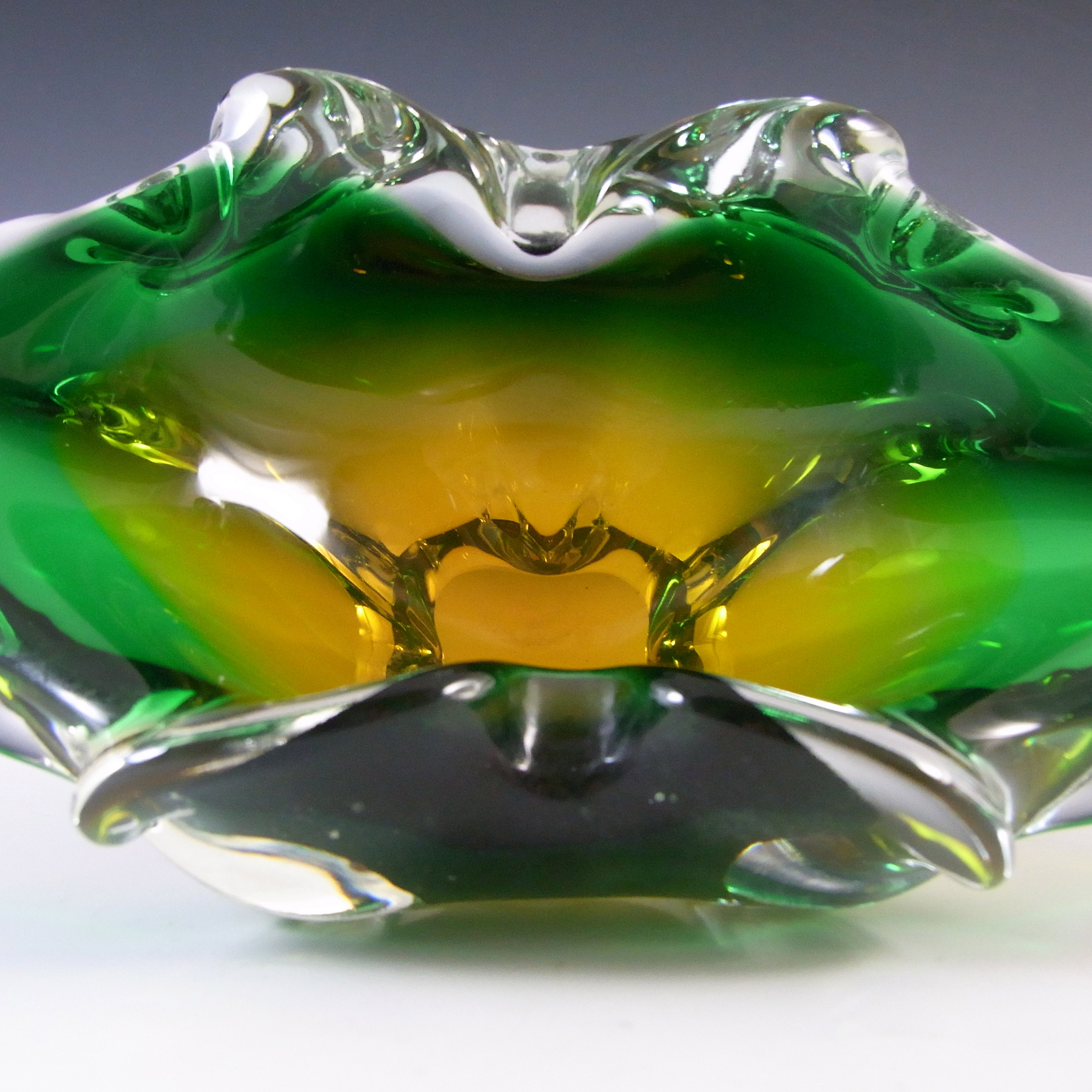 (image for) Chřibská #296/5/22 Czech Green & Orange Glass Bowl - Click Image to Close