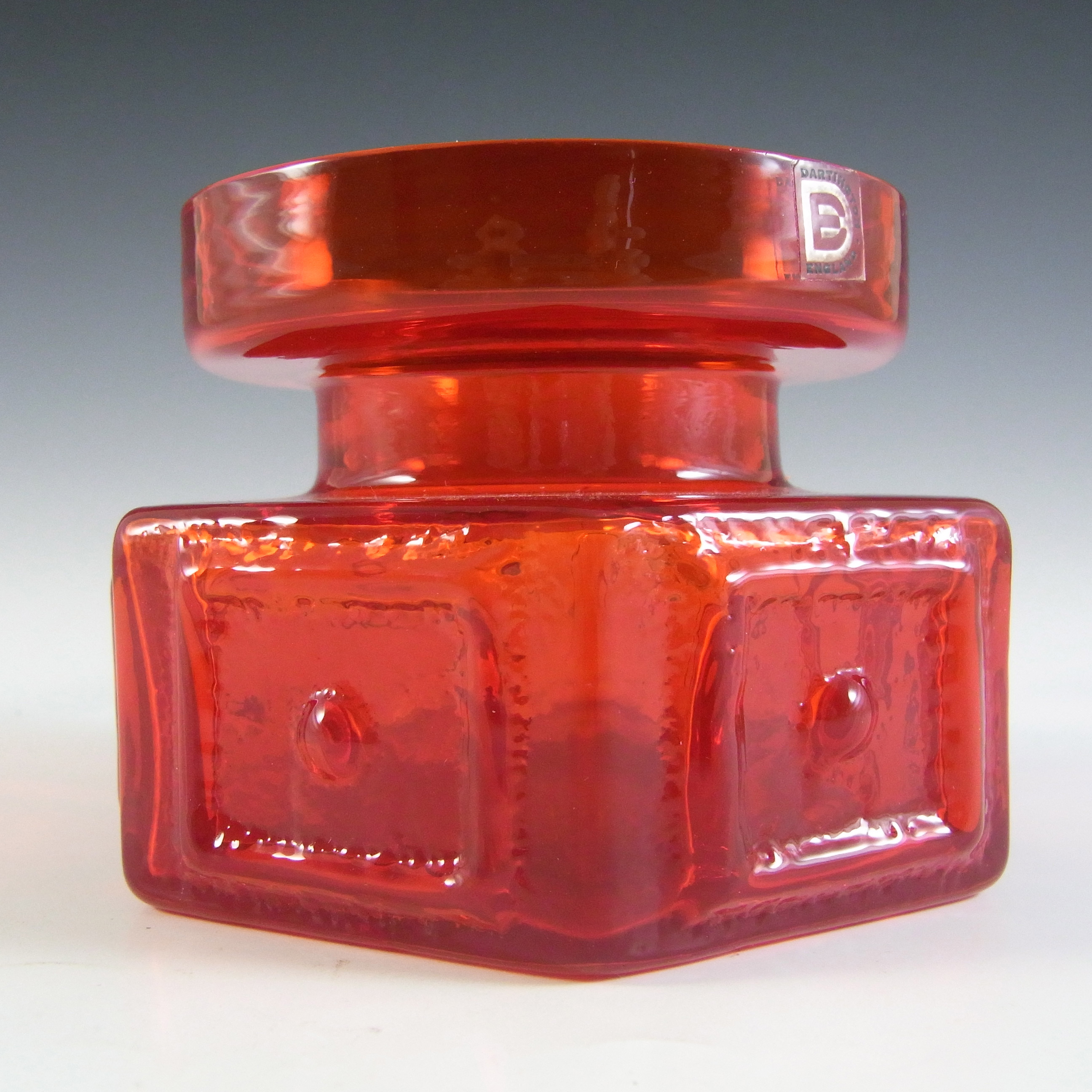 (image for) Dartington #FT88 Flame Red Glass Panel + Spot Vase Frank Thrower - Click Image to Close