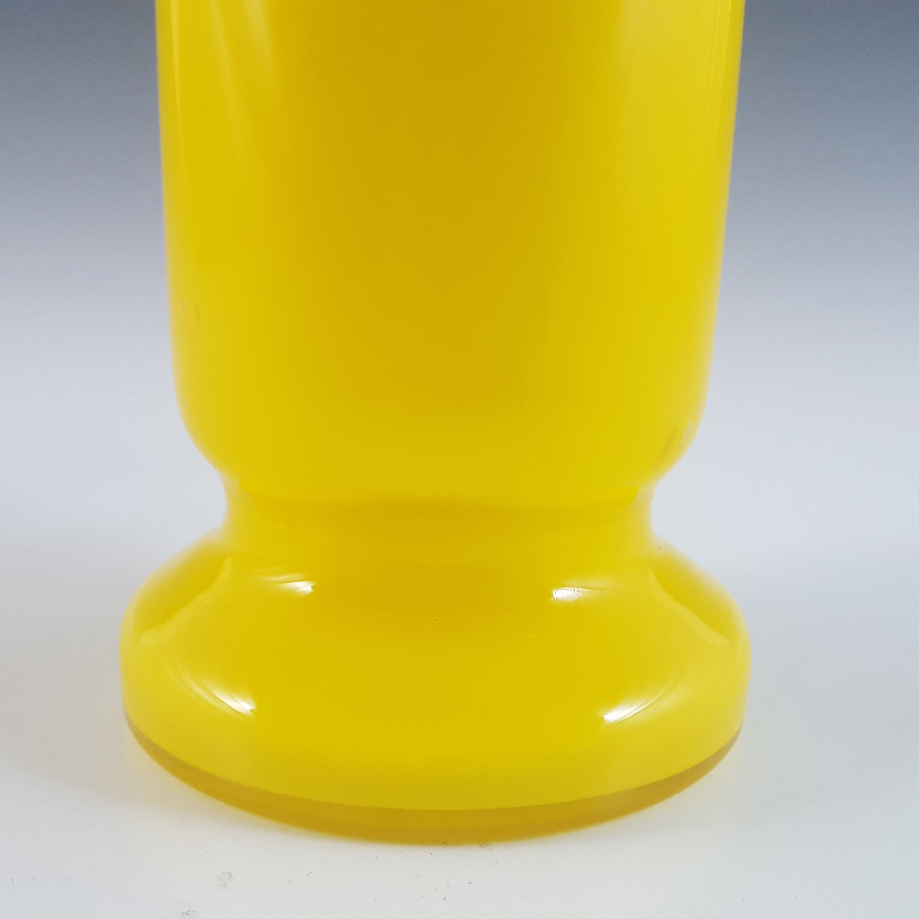 Empoli Italian Scandinavian Style Yellow Cased Glass Vase - Click Image to Close