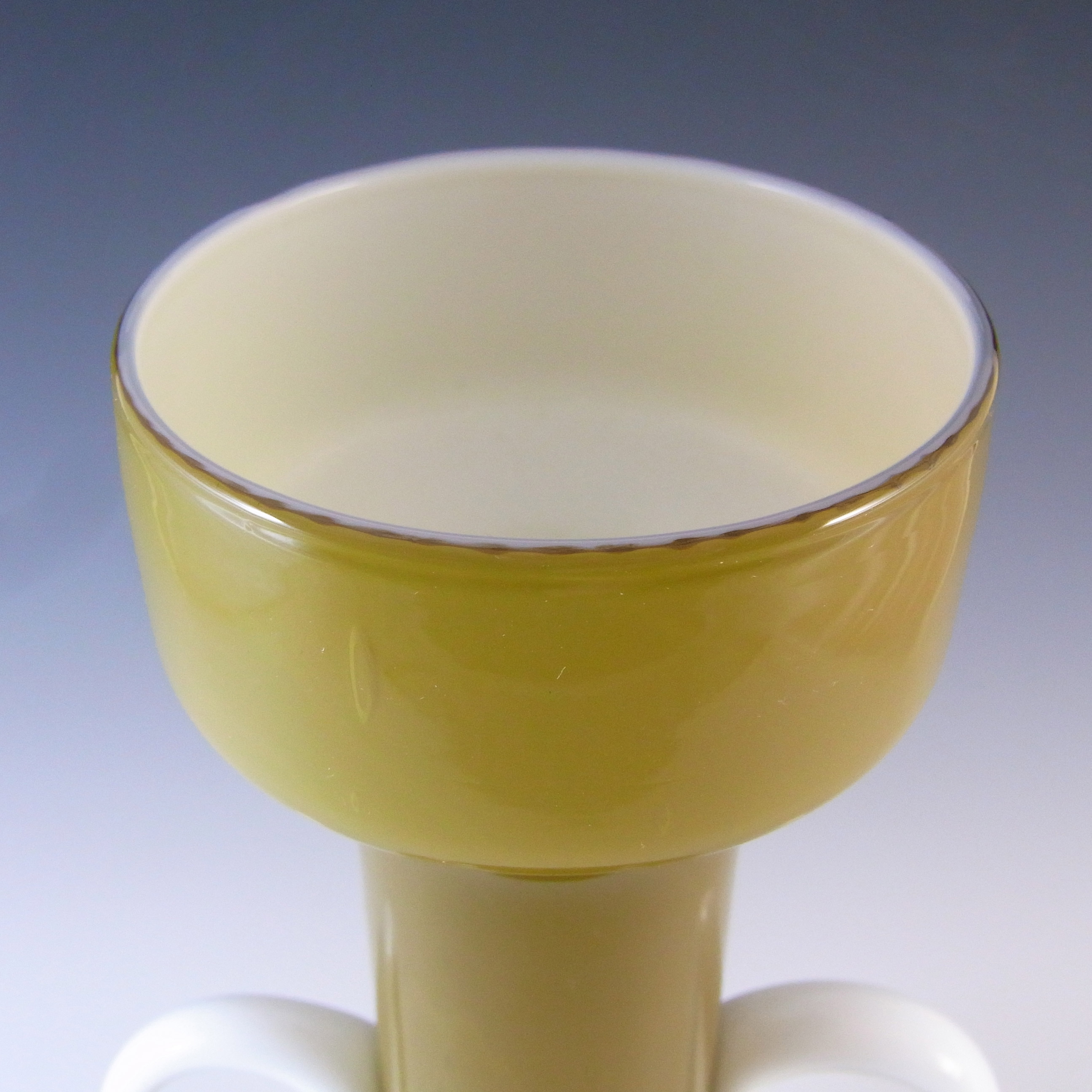(image for) Empoli 1970's Italian Green & White Retro Cased Glass Vase - Click Image to Close