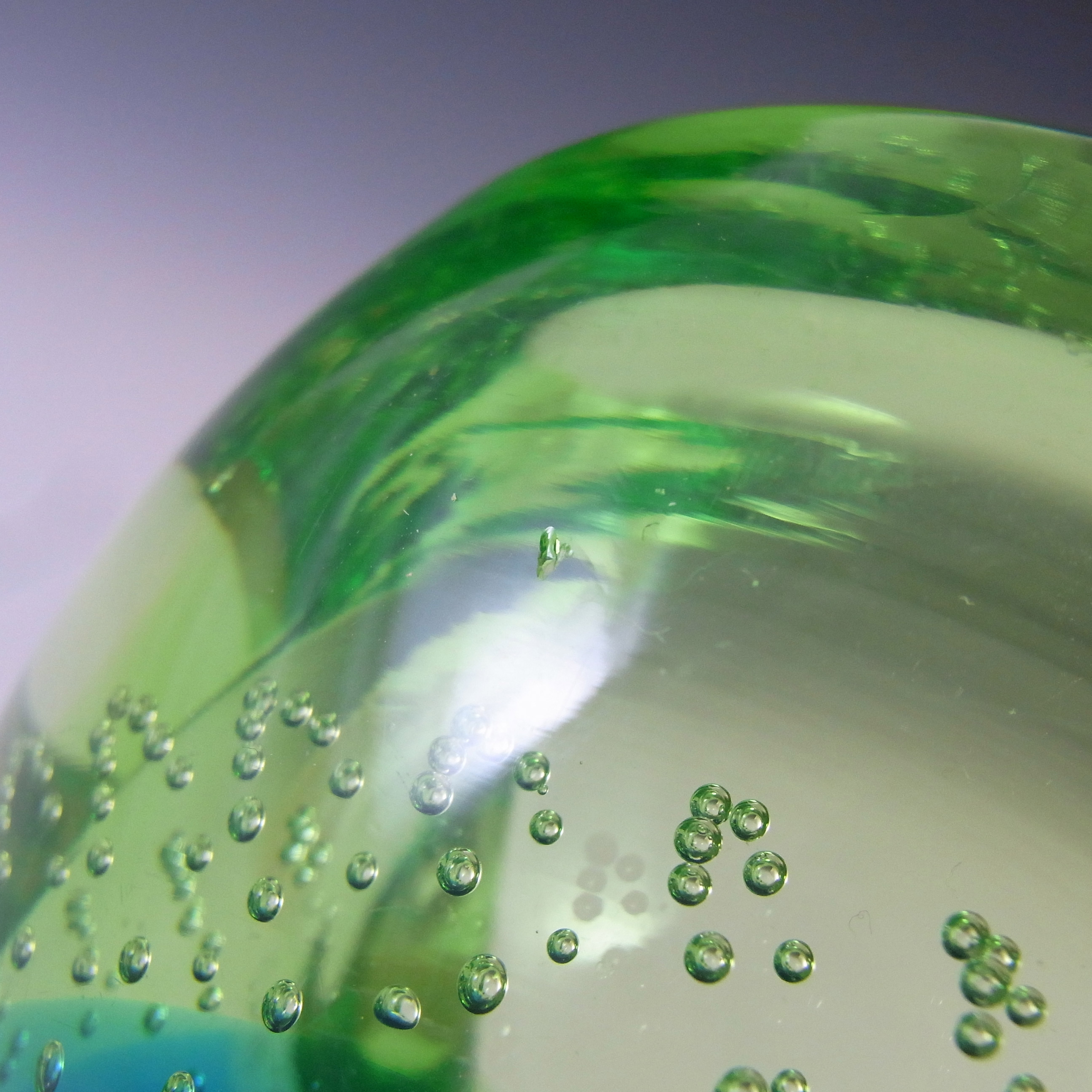 Galliano Ferro Murano Uranium Green Glass Bullicante Bowl - Click Image to Close