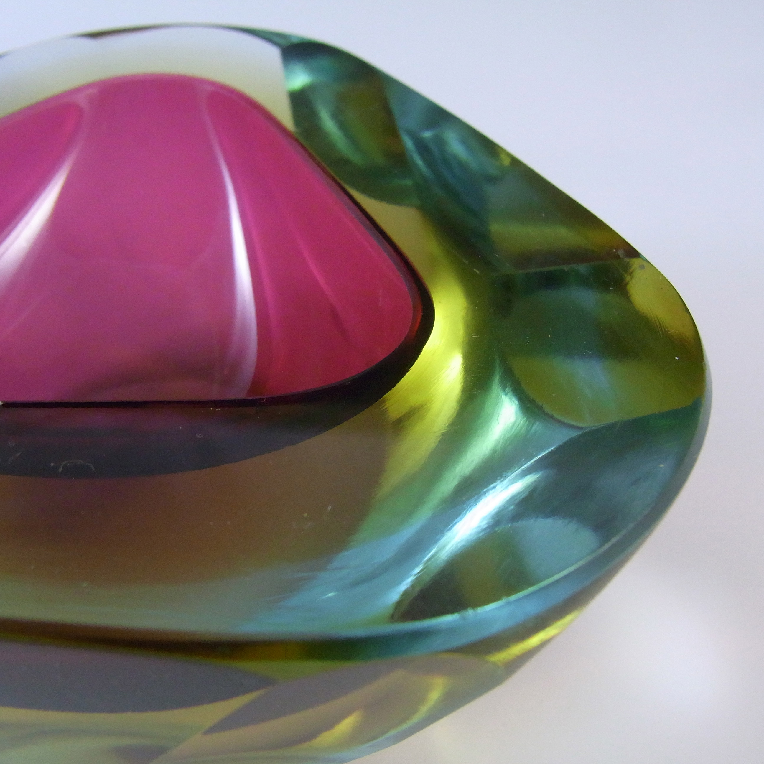 Murano Pink & Amber Sommerso Faceted Cased Glass Geode Bowl - Click Image to Close