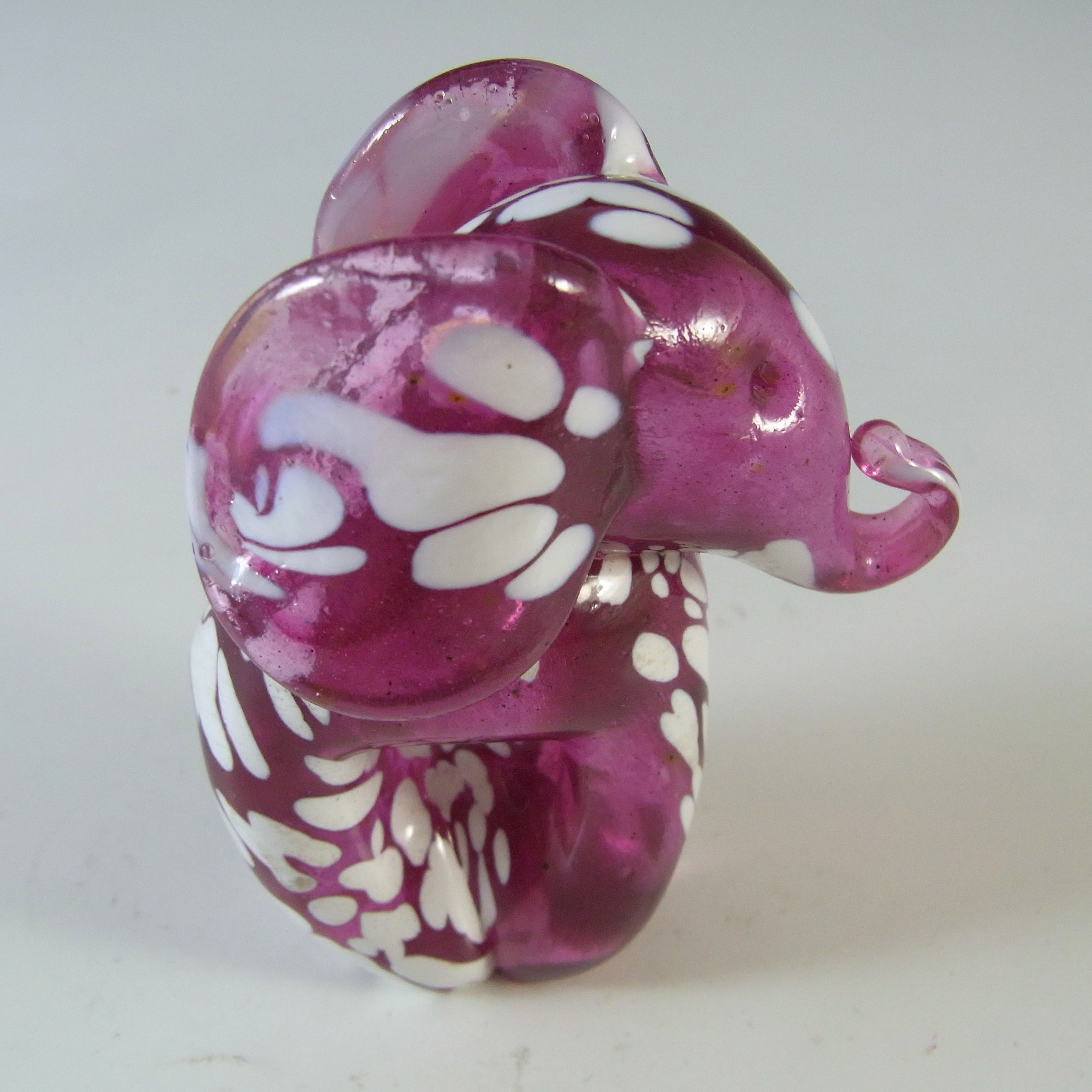 SIGNED Gozo Maltese Pink & White Glass Elephant Sculpture - Click Image to Close