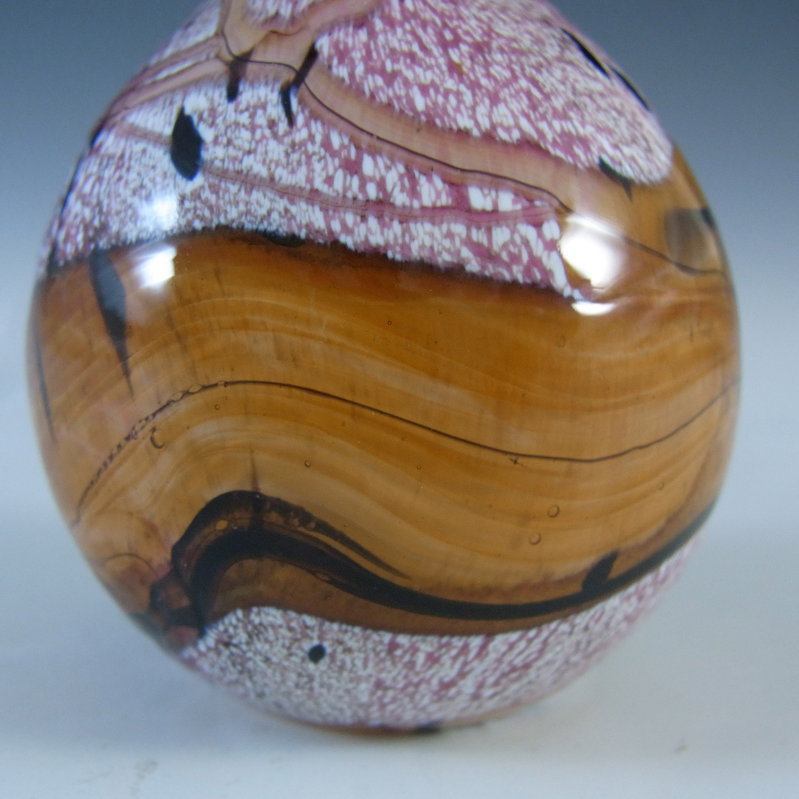SIGNED Gozo Maltese Pink & Orange Glass 'Seashell' Vase - Click Image to Close