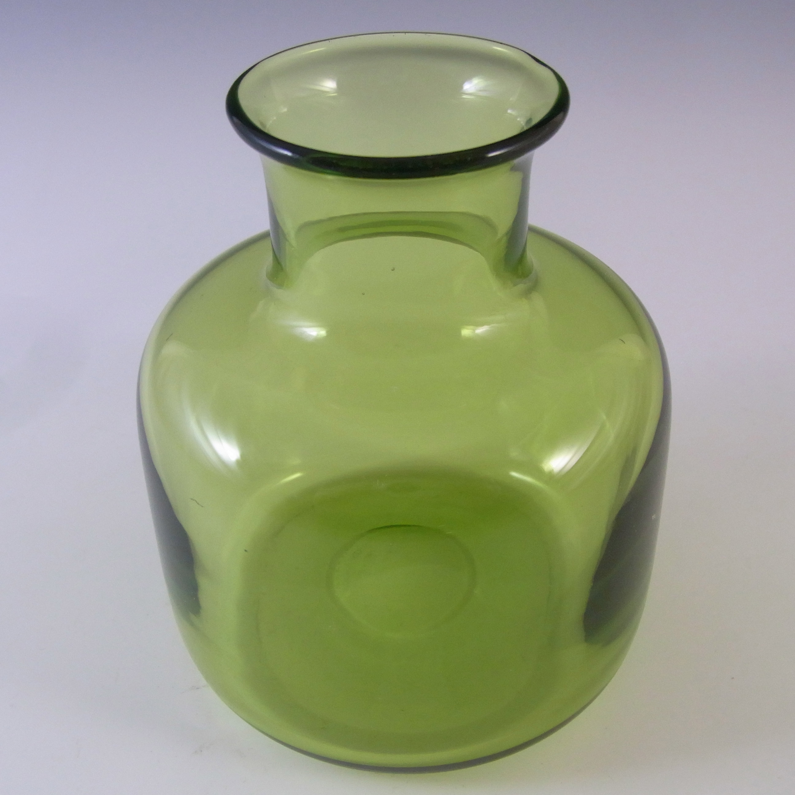 Holmegaard #18168 Per Lutken Green Glass 'Majgrøn' Vase - Signed - Click Image to Close
