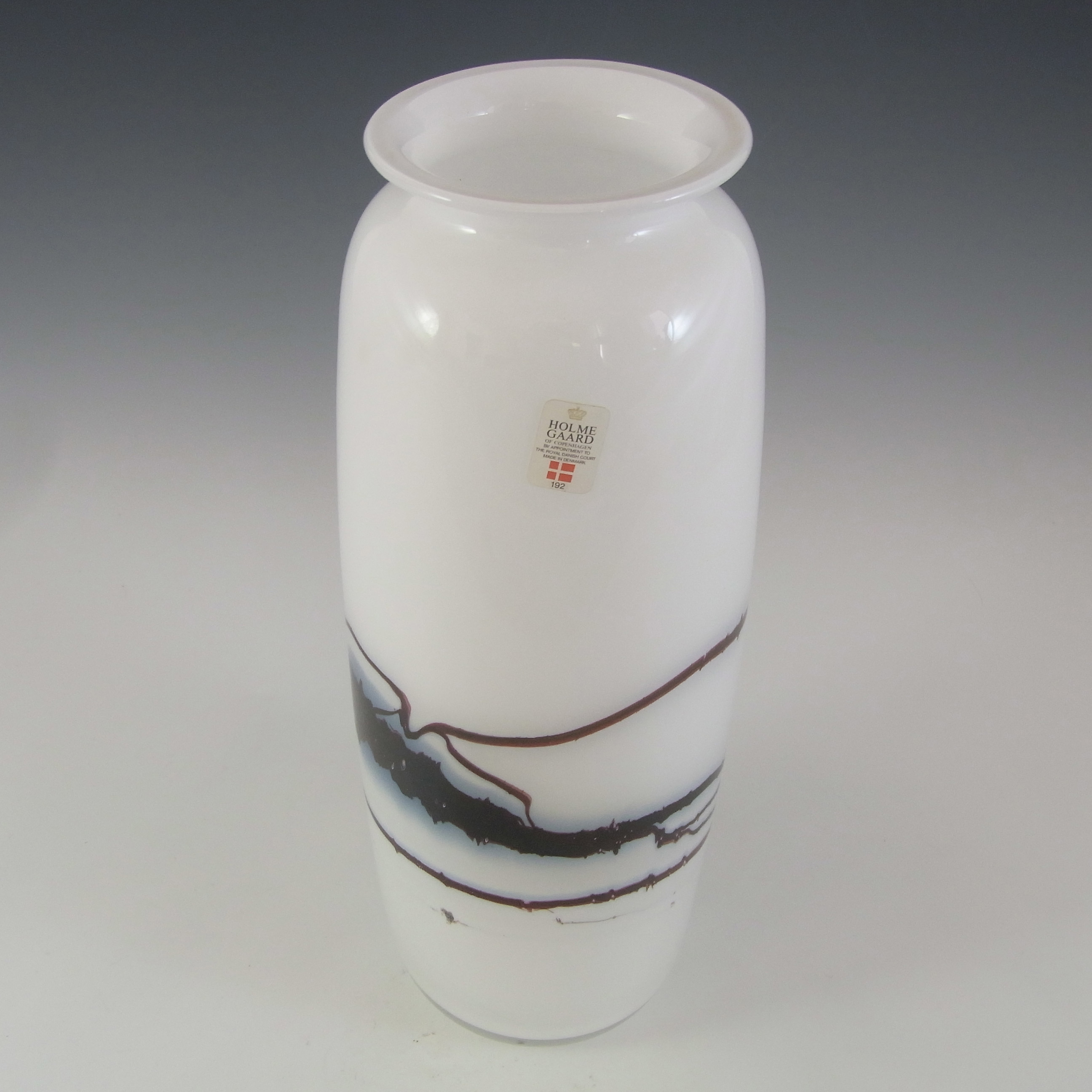 Holmegaard 'Atlantis' White Glass 10.25" Vase by Michael Bang - Click Image to Close
