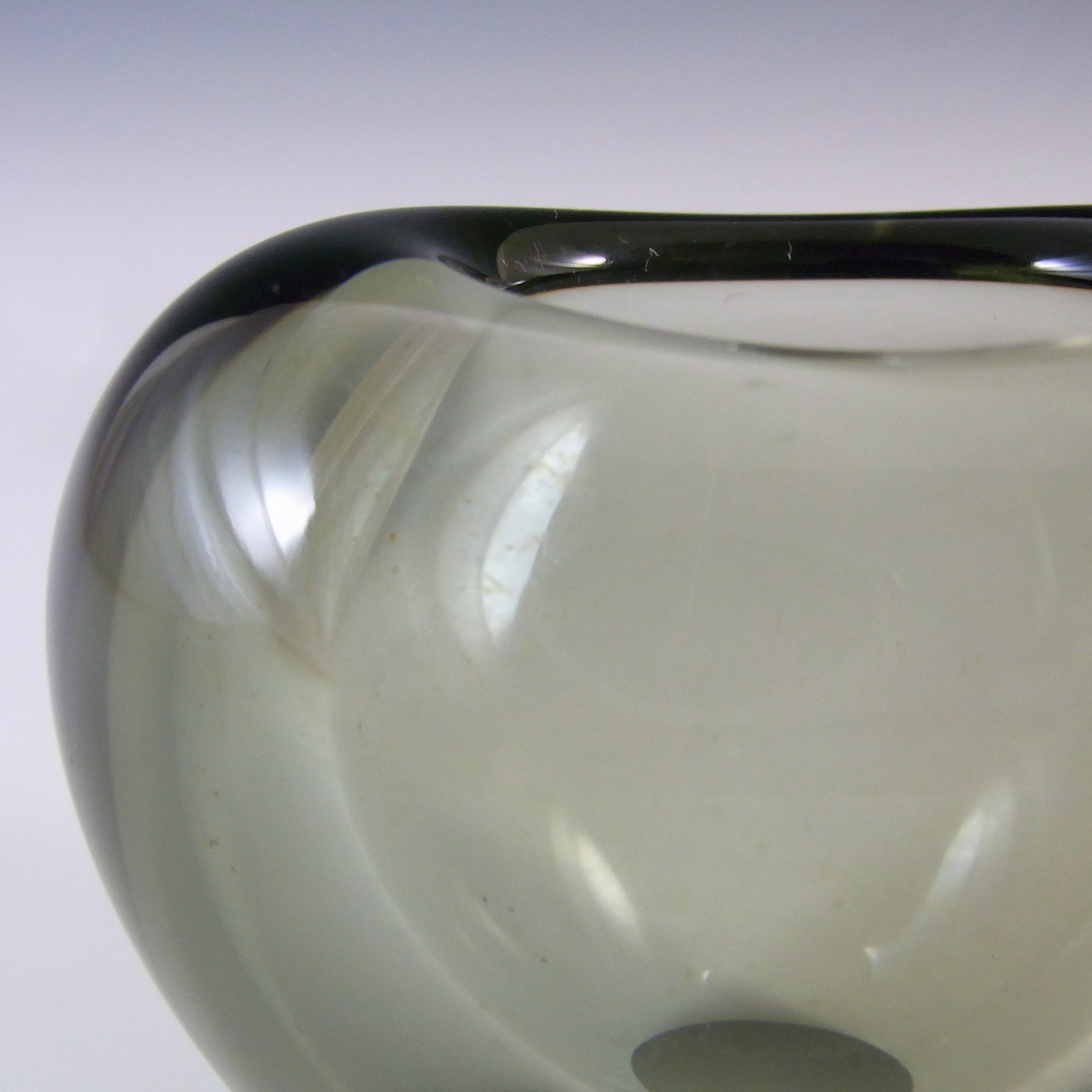 (image for) Holmegaard #15732 Per Lutken 'Smoke' Glass 'Minuet' Vase - Signed - Click Image to Close