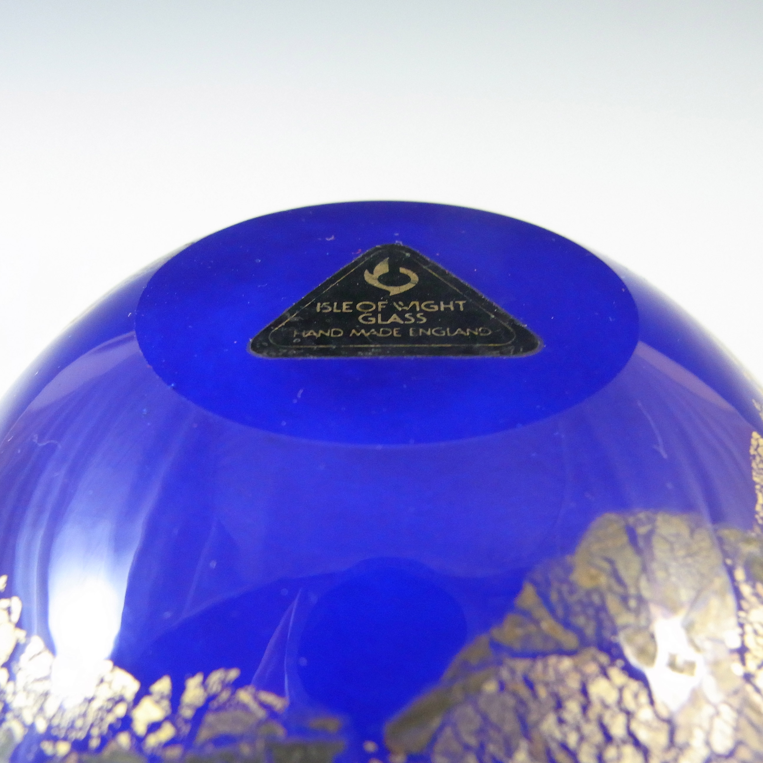 (image for) Isle of Wight Studio / Harris 'Azurene Blue' Glass Bowl - Click Image to Close