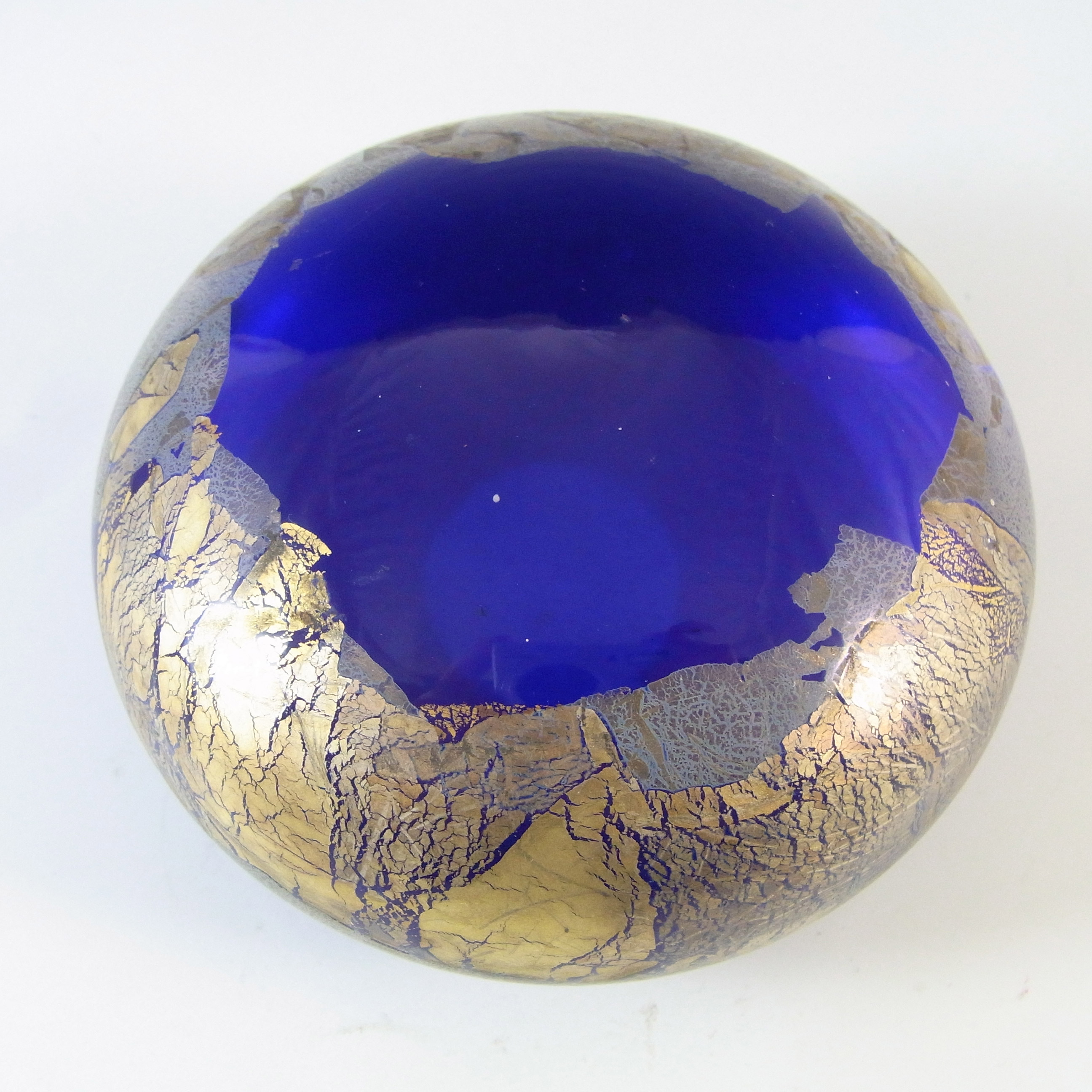 Isle of Wight Studio / Harris 'Azurene Blue' Glass Paperweight - Click Image to Close