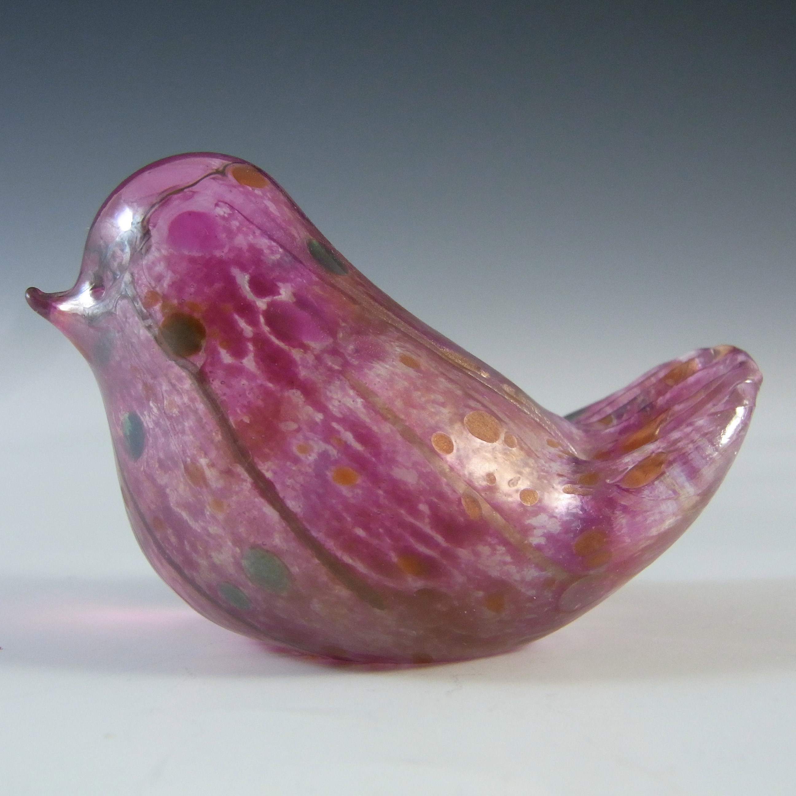 (image for) Isle of Wight Studio 'Summer Fruits' Cranberry Glass Bird - Click Image to Close