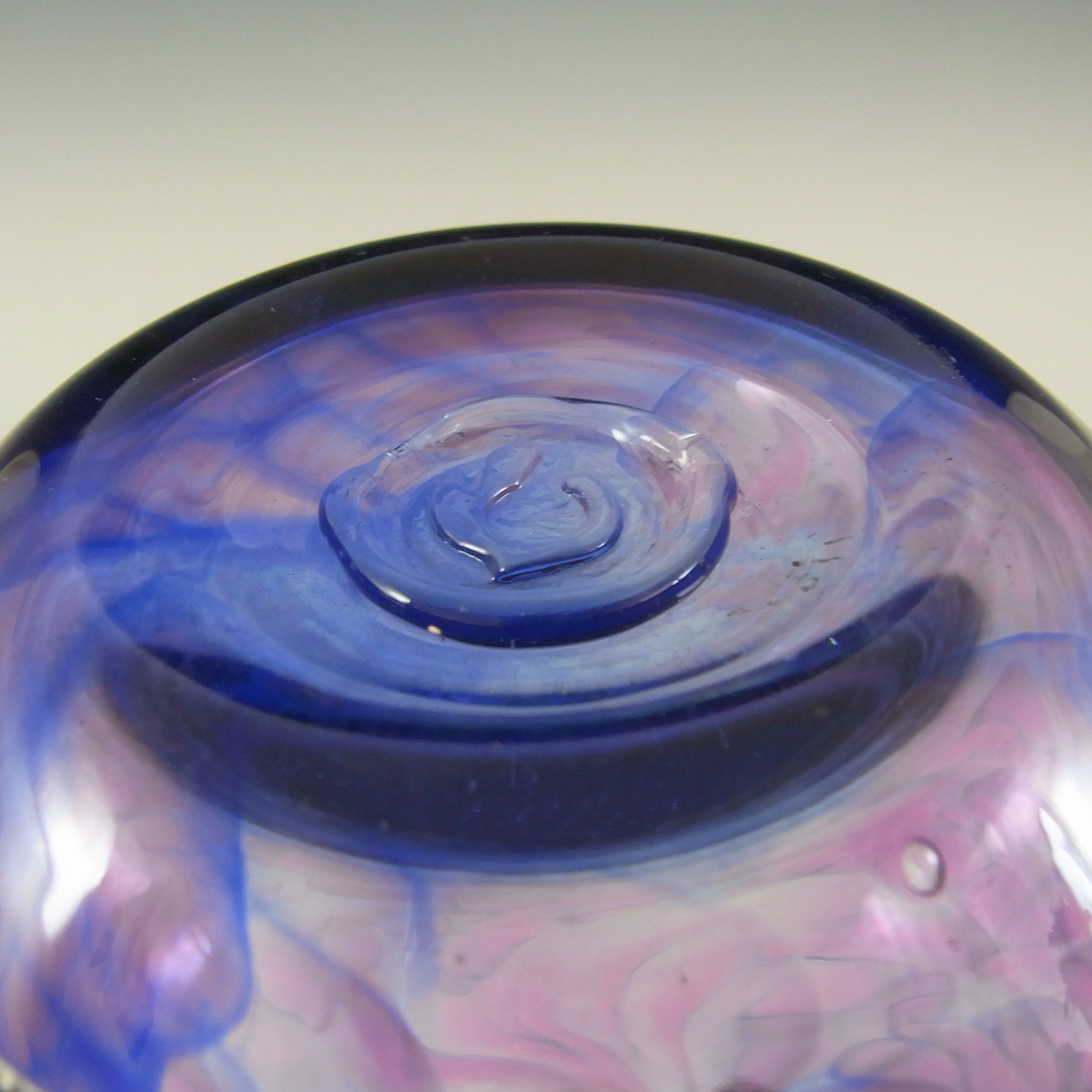 Isle of Wight Studio 'Heather' Purple & Blue Glass Globe Vase - Click Image to Close