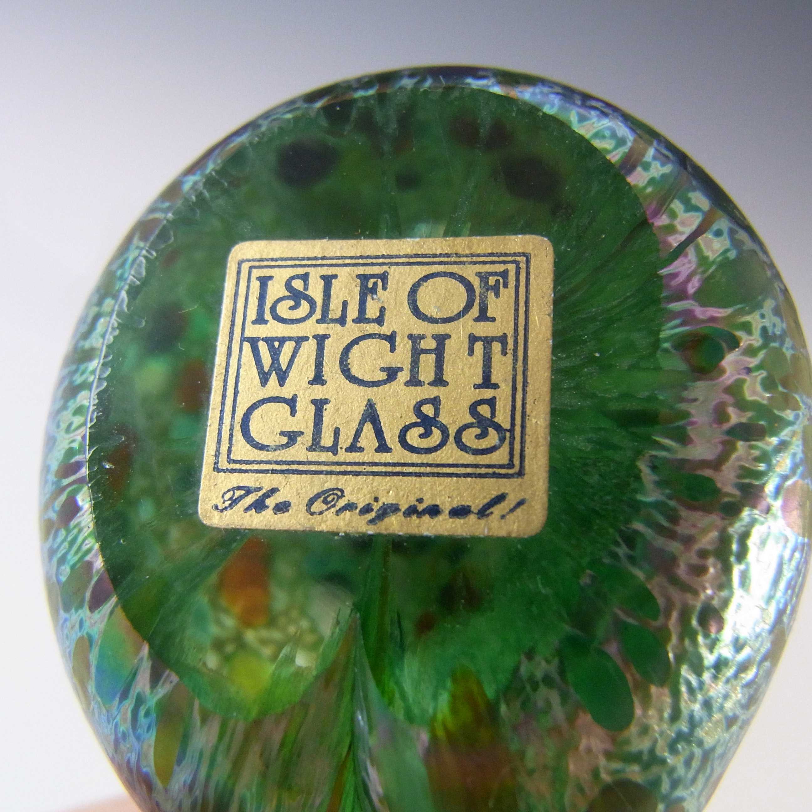 (image for) Isle of Wight Studio 'Summer Fruits' Greenberry Glass Bird - Click Image to Close