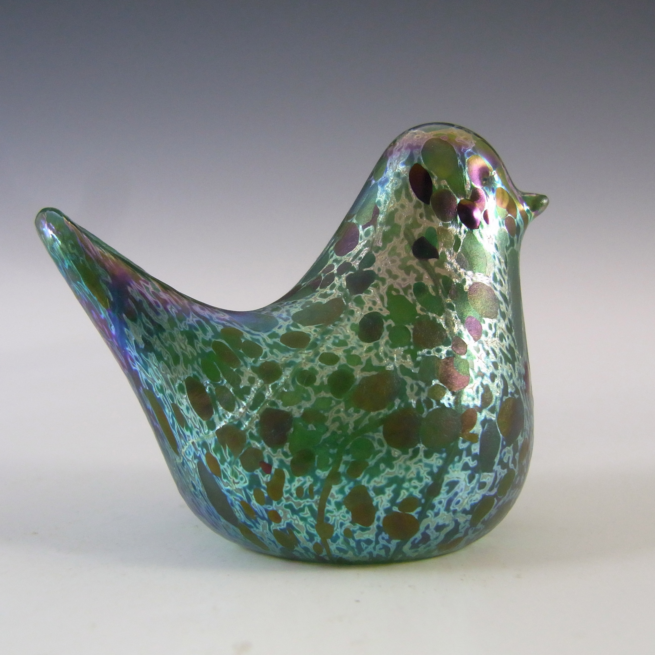 Isle of Wight Studio 'Summer Fruits' Greenberry Glass Bird - Click Image to Close