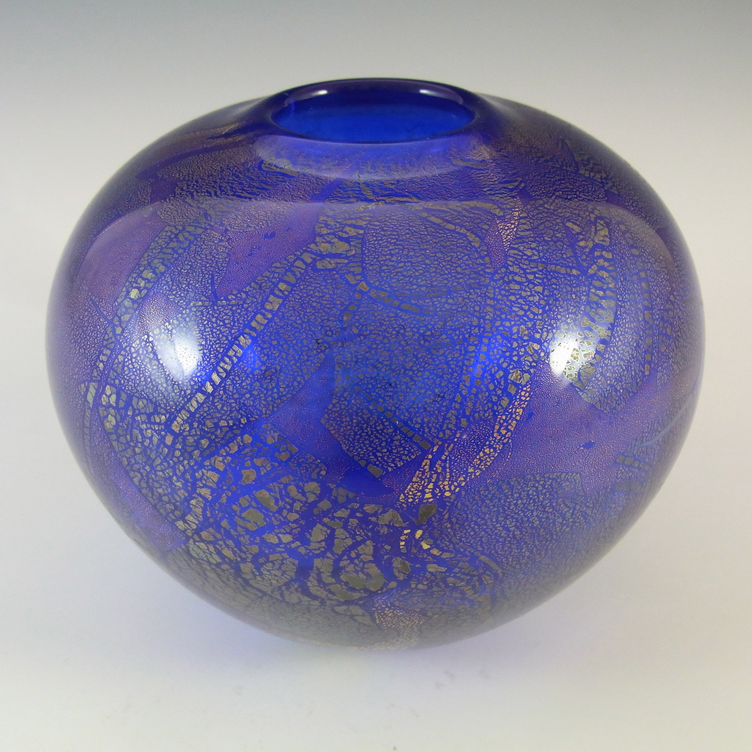 Isle of Wight Studio / Harris 'Azurene Blue' Glass Globe Vase - Click Image to Close